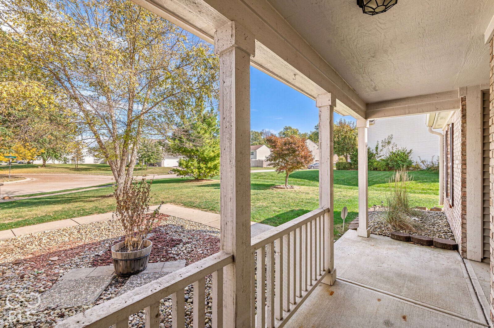 7203 Oakview Drive, Avon, IN 46123 7203 Oakview Drive, Avon, IN 46123