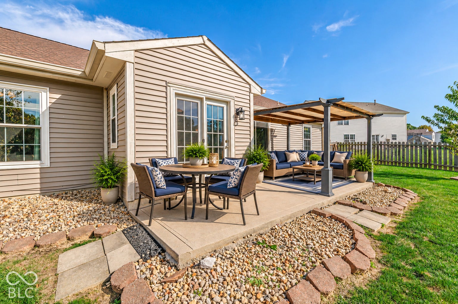 7203 Oakview Drive, Avon, IN 46123 Virtually Altered -