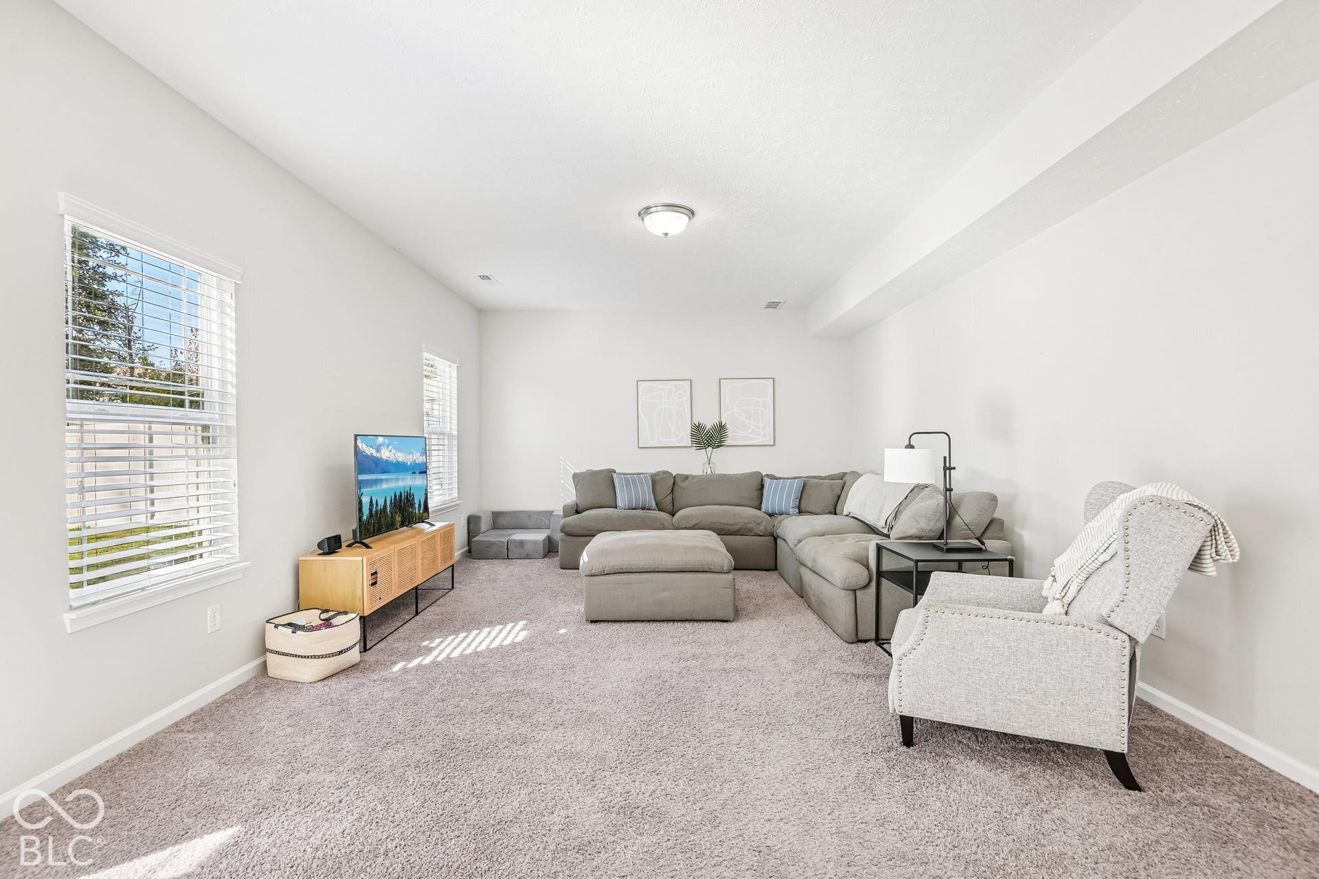 8591 Hollyhock Grove, Avon, IN 46123