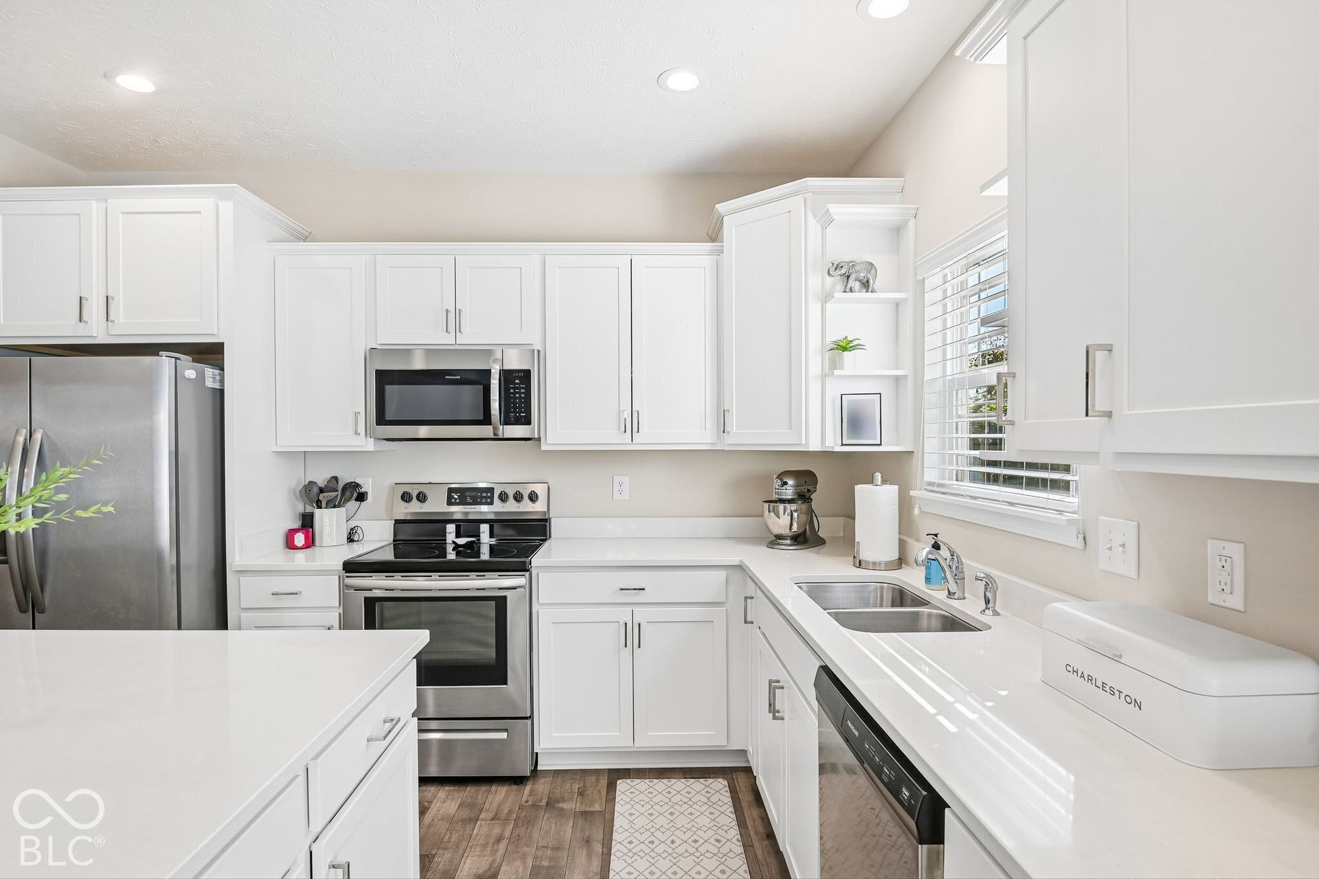 8591 Hollyhock Grove, Avon, IN 46123