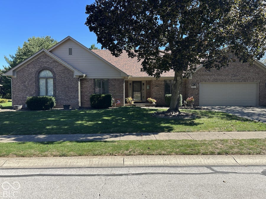 Property photo for 575 Keeler Drive, Avon, IN