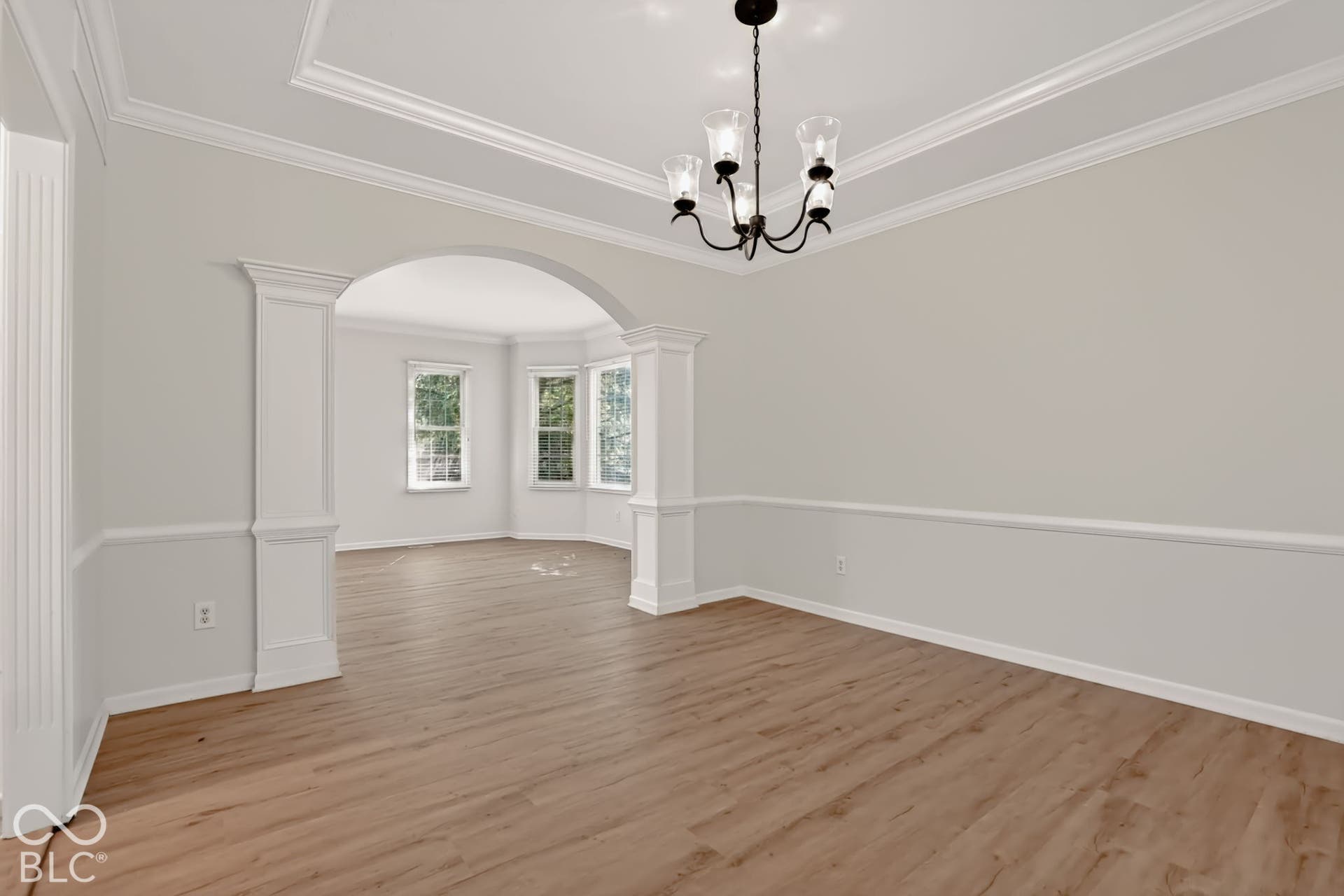 3802 Carwinion Way, Carmel, IN 46032 DR opens with Archway to Formal Living Room