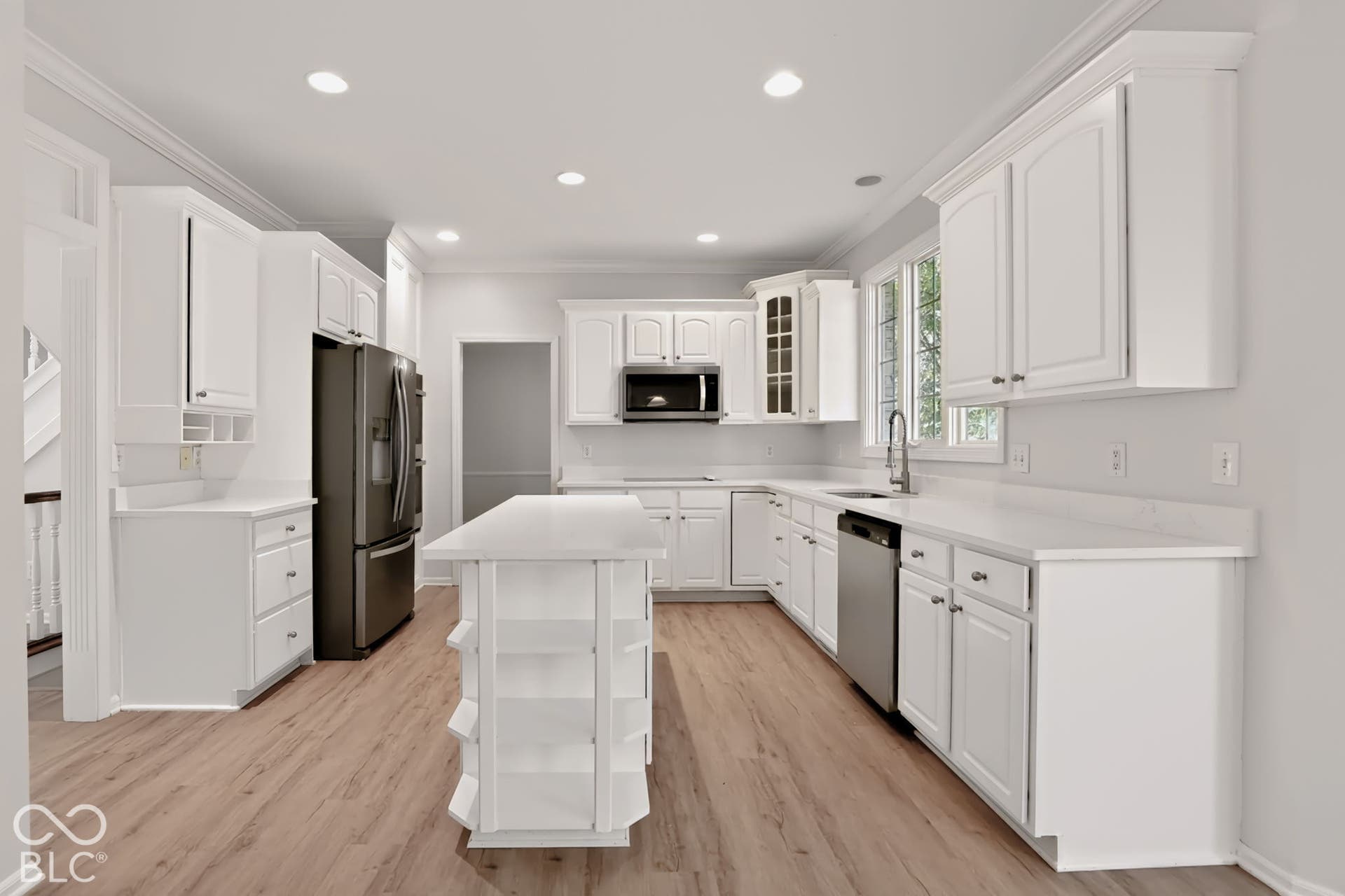 3802 Carwinion Way, Carmel, IN 46032 Center Island