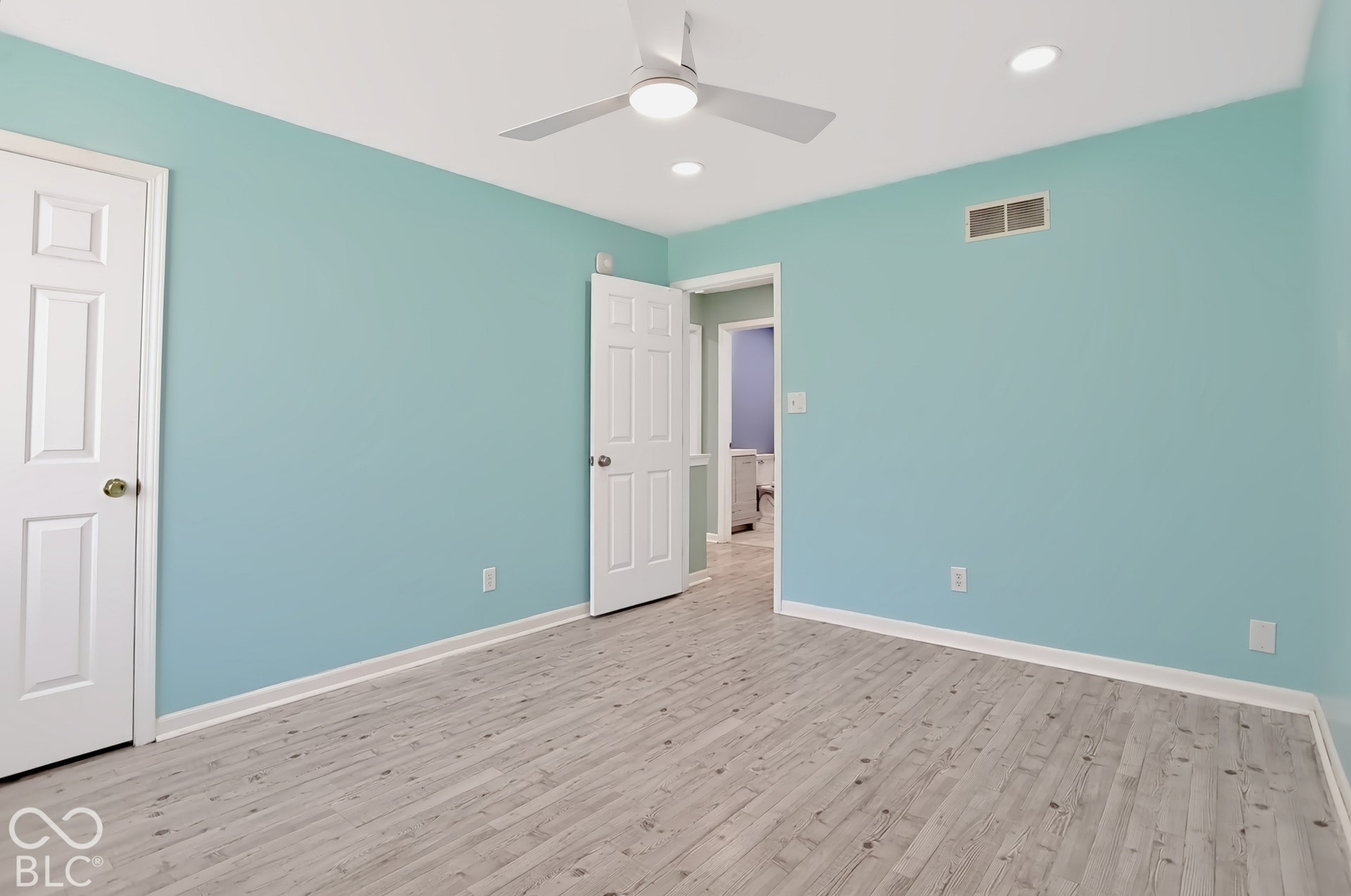 Secondary bathroom
