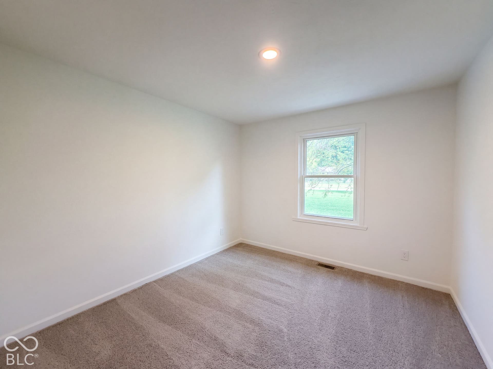 3339 W Sunset Drive N, Greenfield, IN 46140