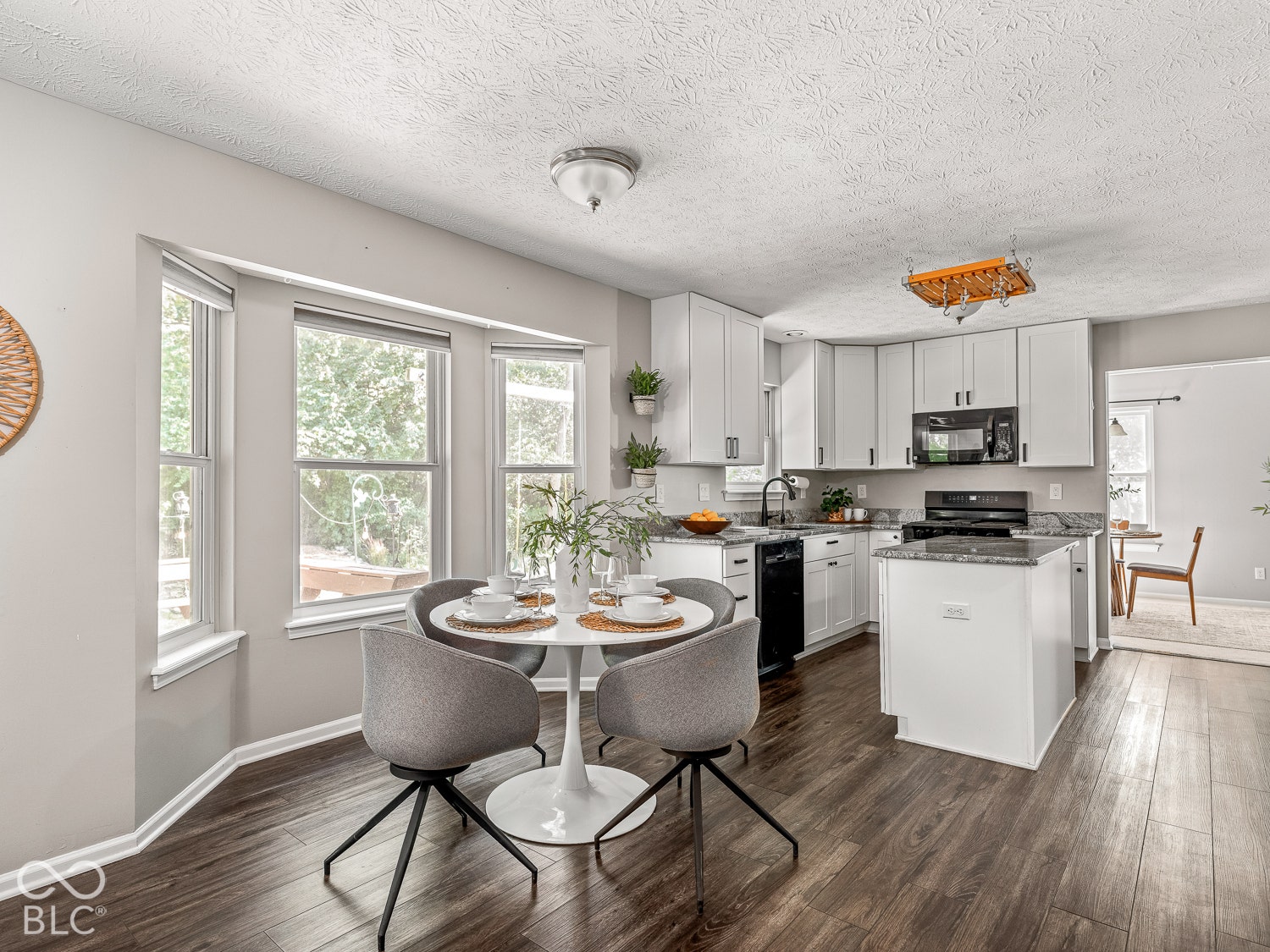 3945 Sunmeadow Circle, Indianapolis, IN 46228