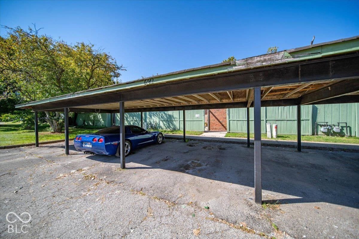 6442 Commons Drive, Indianapolis, IN 46254