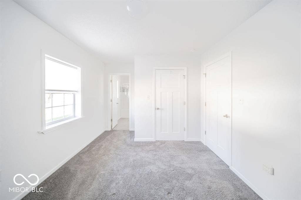 206 S Scatterfield Road, Anderson, IN 46012