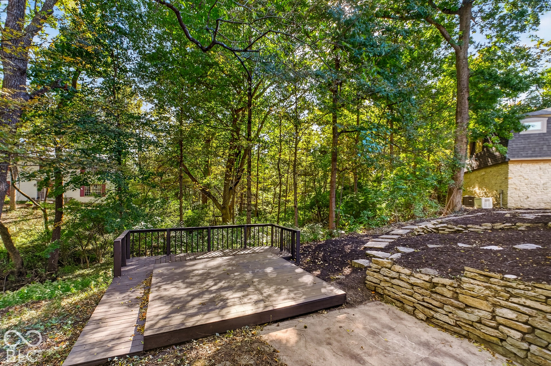 6639 E 65th Street, Indianapolis, IN 46220