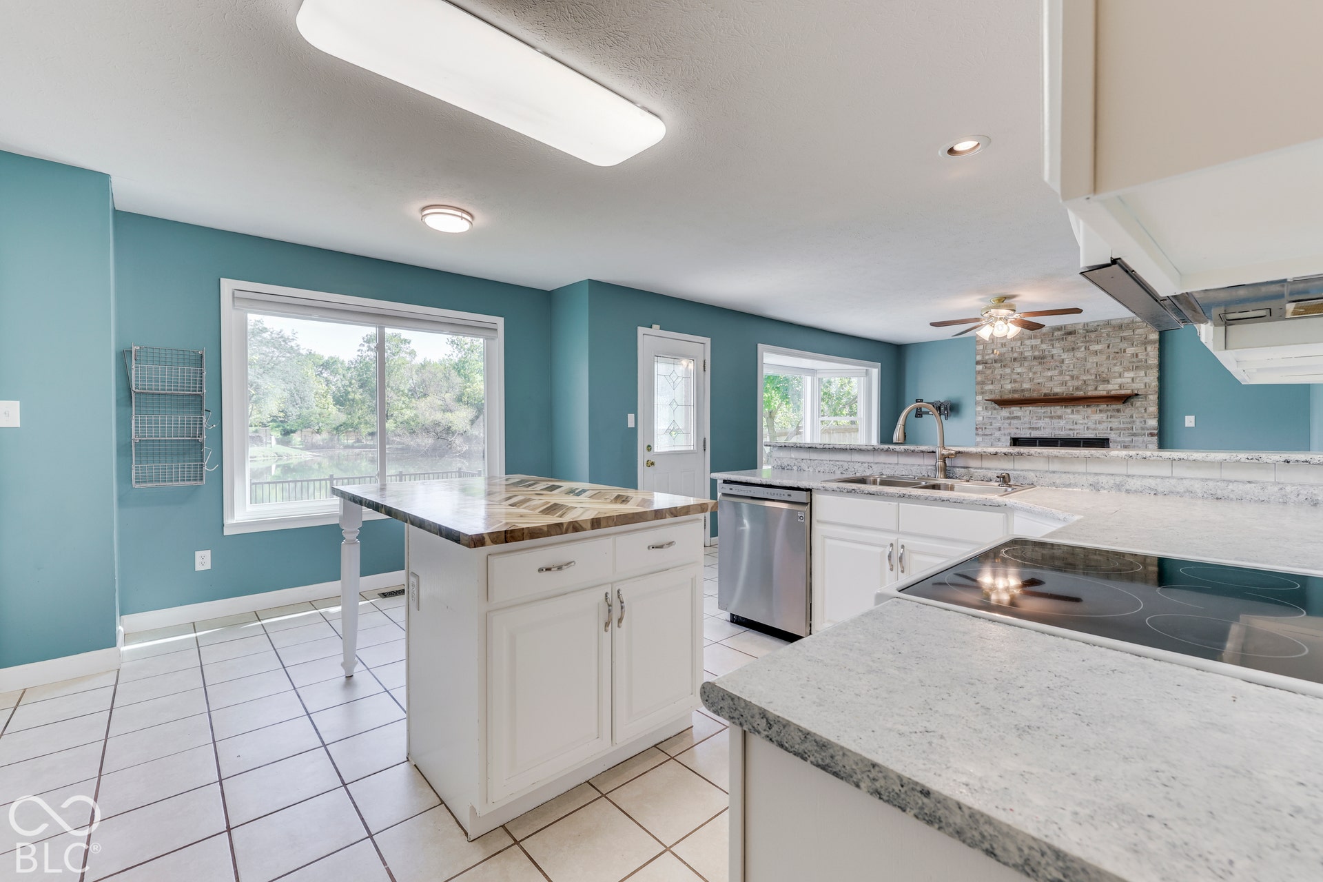 5845 Iron Oaks Court, Indianapolis, IN 46237 5845 Iron Oaks Court, Indianapolis, IN 46237