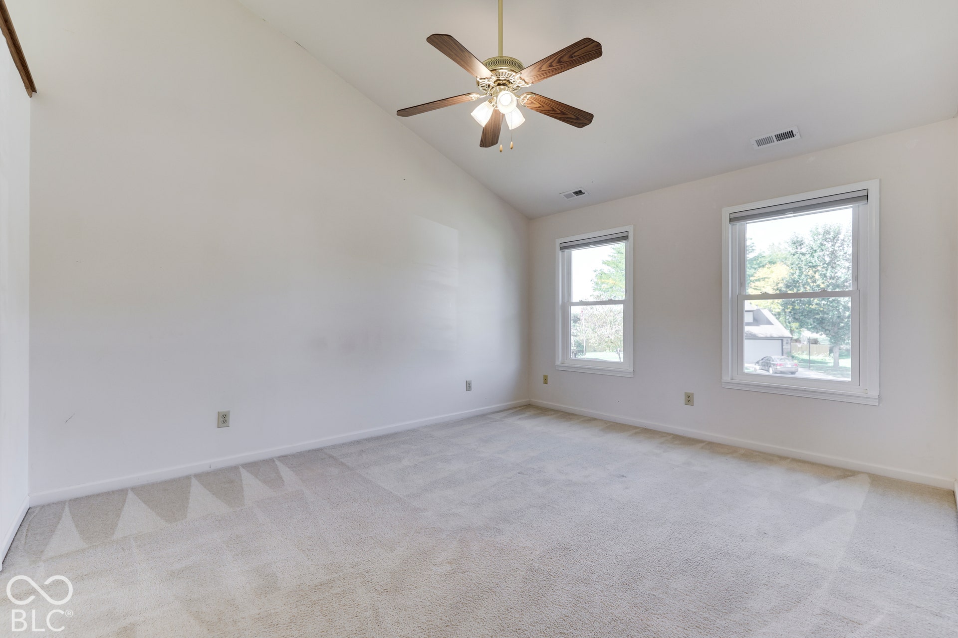 5845 Iron Oaks Court, Indianapolis, IN 46237 5845 Iron Oaks Court, Indianapolis, IN 46237