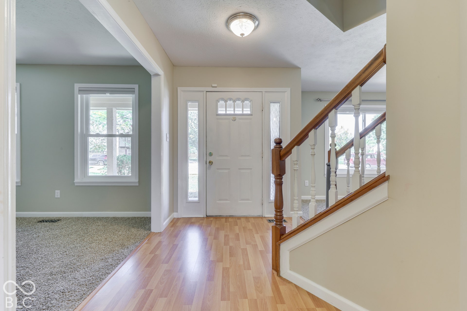 5845 Iron Oaks Court, Indianapolis, IN 46237 5845 Iron Oaks Court, Indianapolis, IN 46237