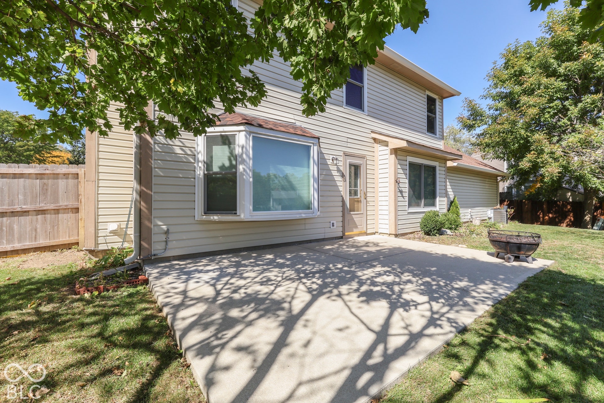 5845 Iron Oaks Court, Indianapolis, IN 46237 5845 Iron Oaks Court, Indianapolis, IN 46237