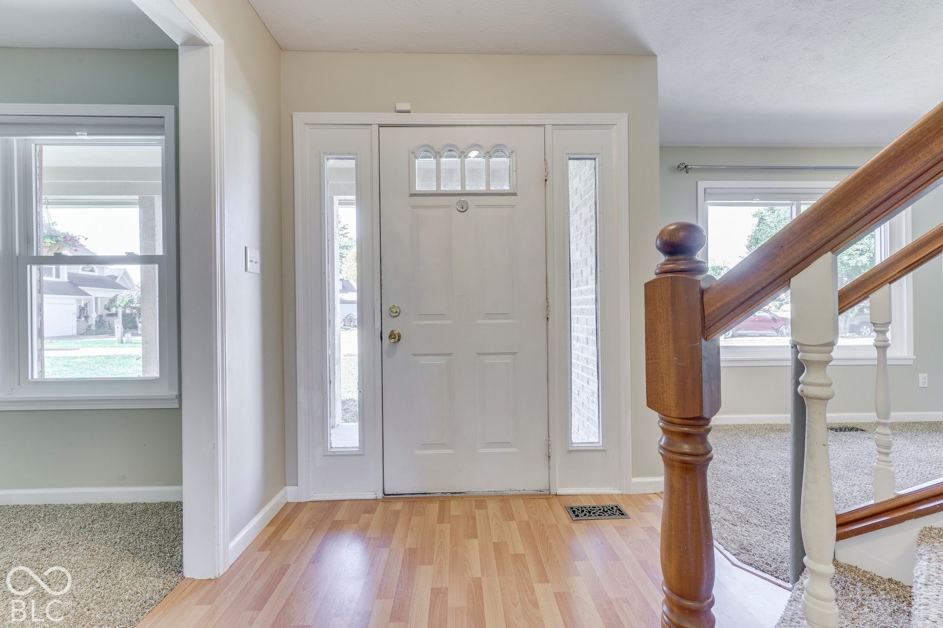 5845 Iron Oaks Court, Indianapolis, IN 46237 5845 Iron Oaks Court, Indianapolis, IN 46237