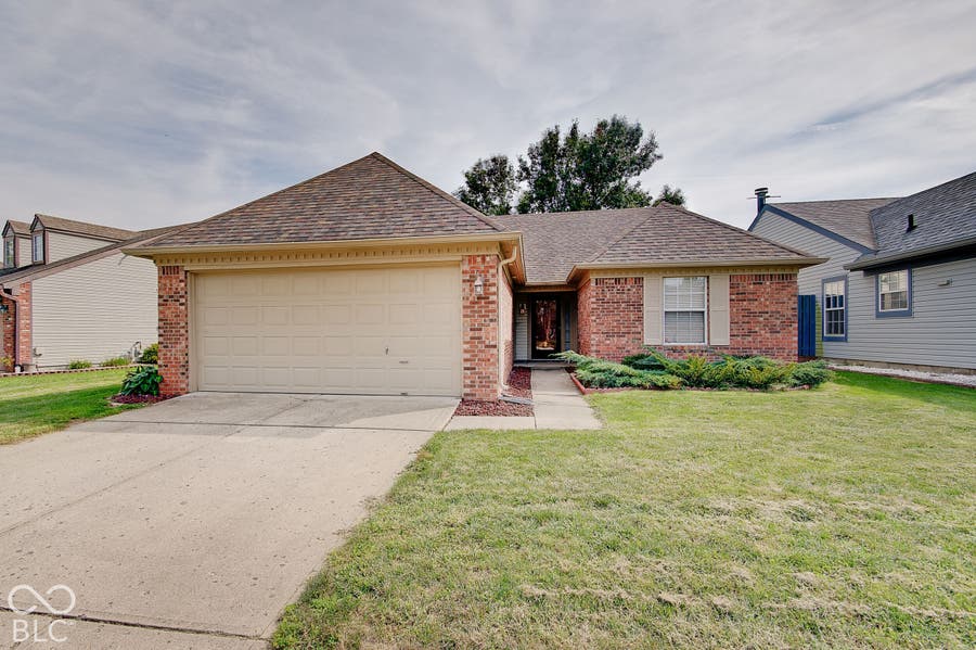 Property photo for 1531 Lake Point Lane N, Greenwood, IN