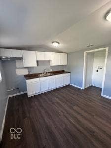 2206 Barrett Avenue, Indianapolis, IN 46221