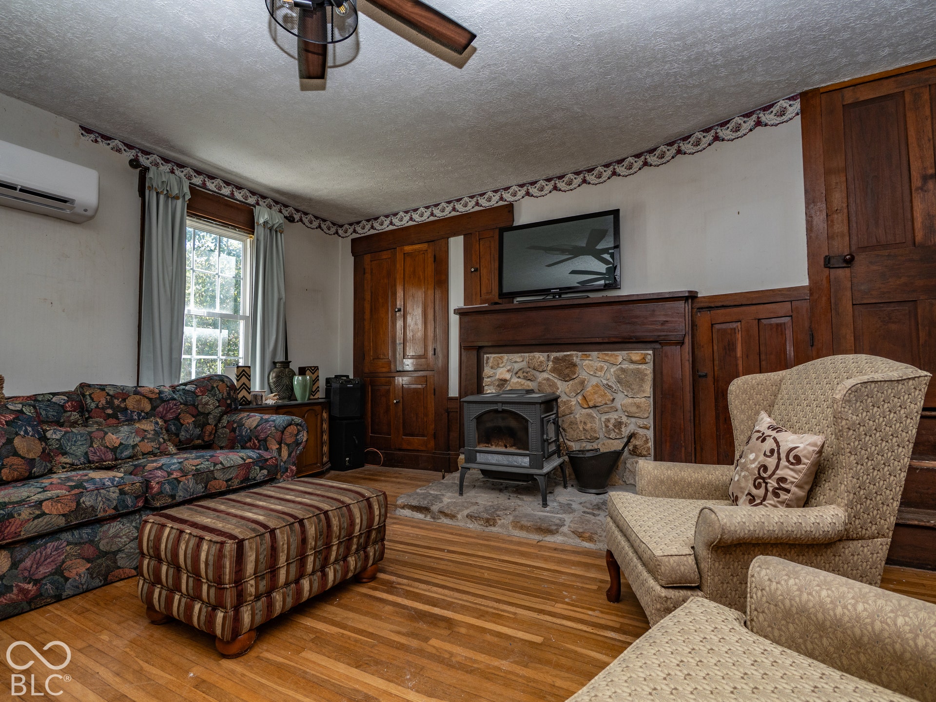 5961 Flowing Well Road, Poland, IN 47868