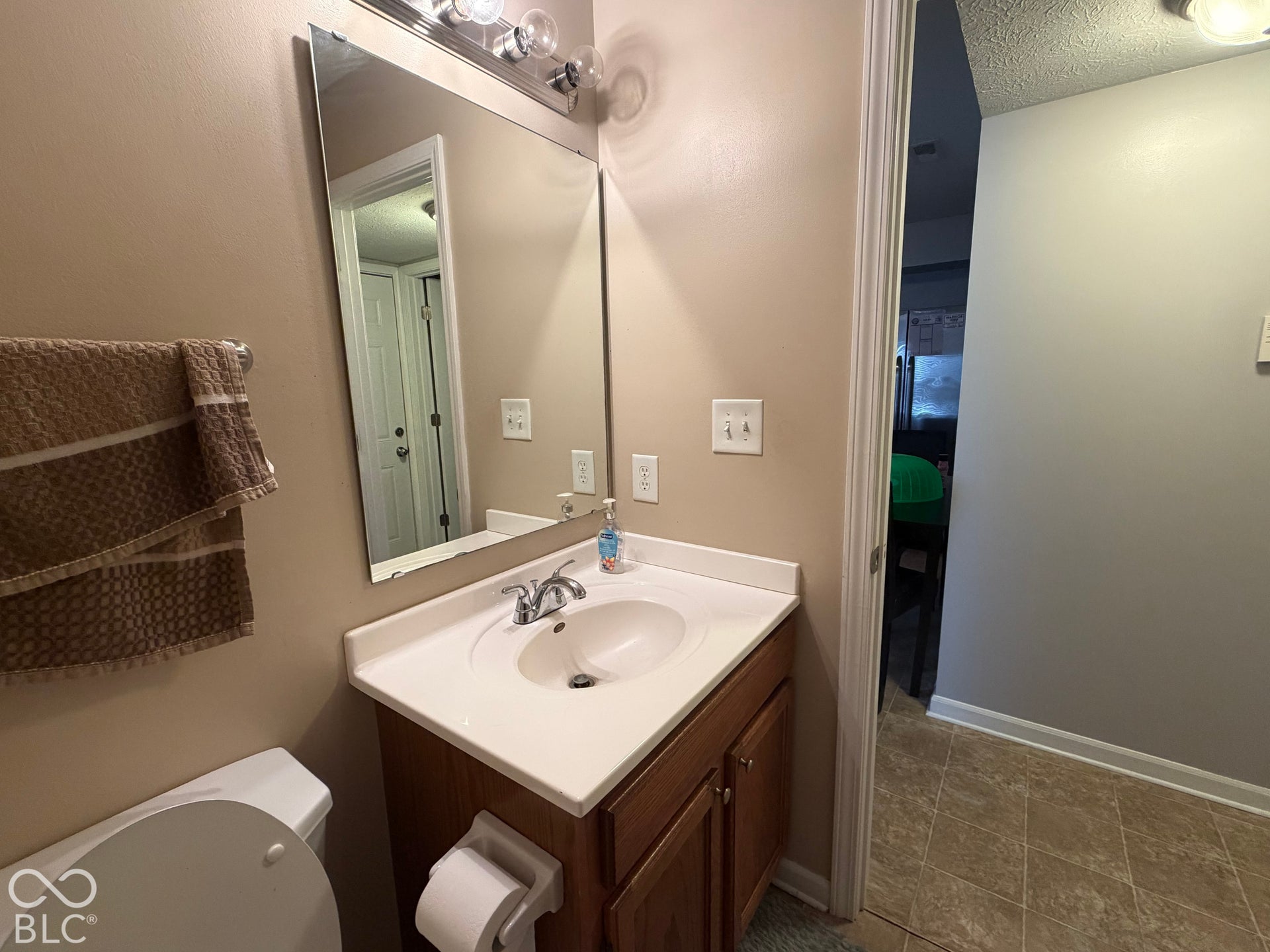 1946 Central Park Boulevard W, Greenwood, IN 46143
