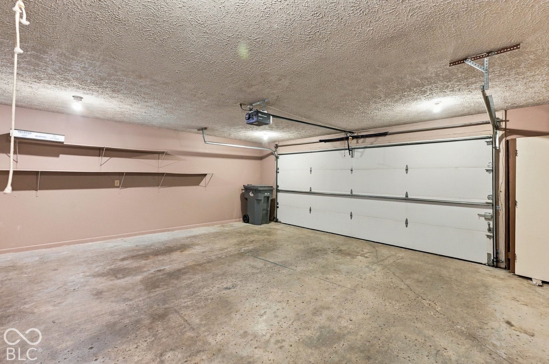 2-Car Garage