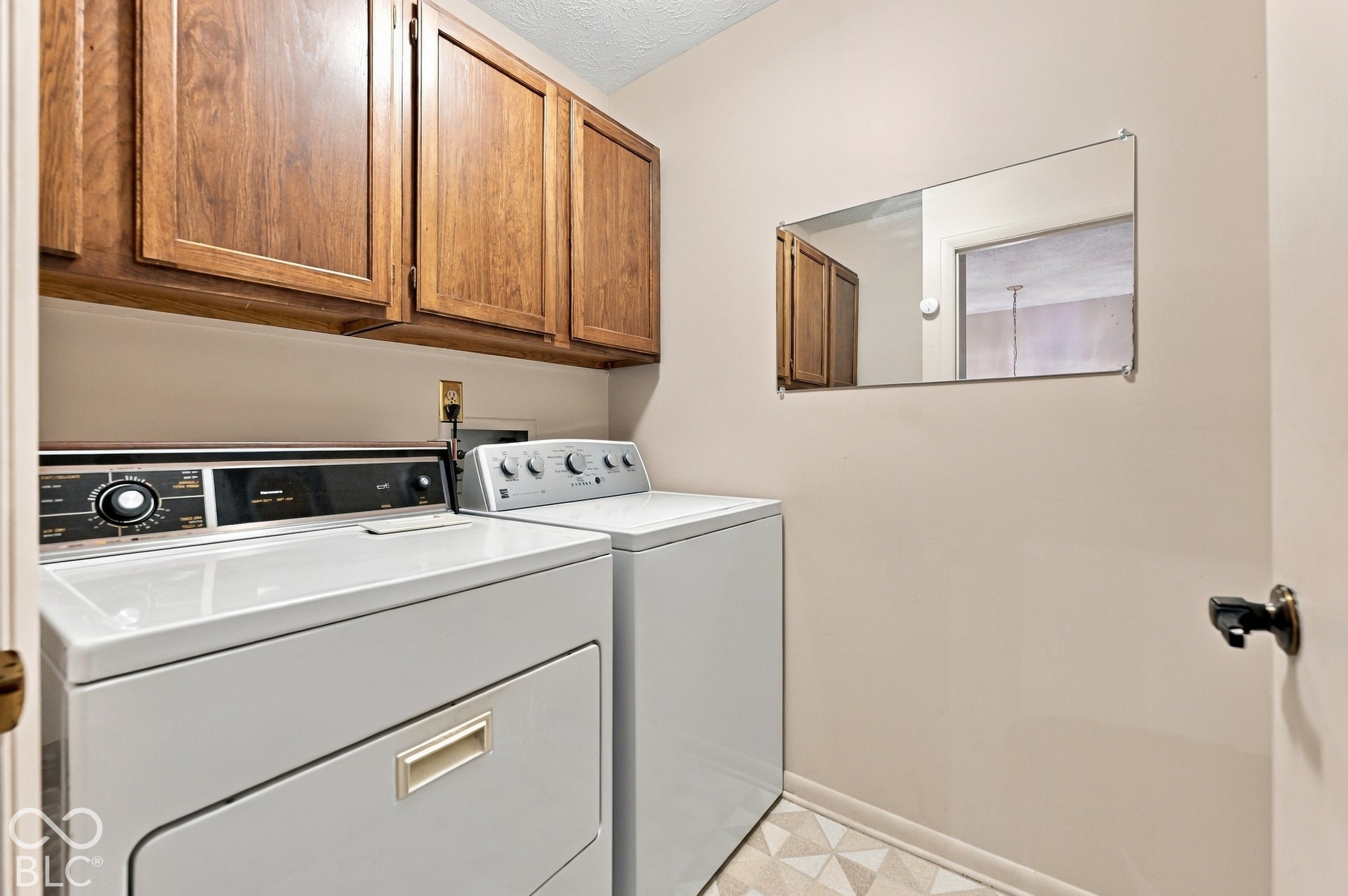 Laundry on 2nd Floor
