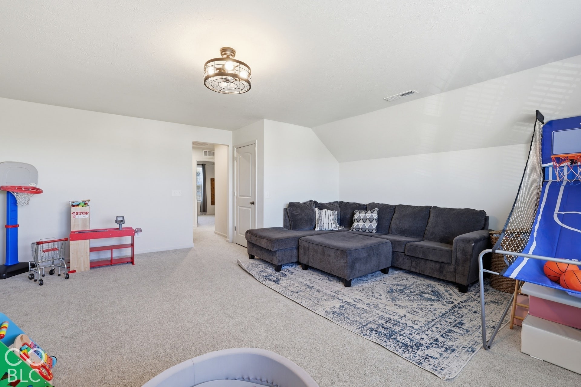 588 Cowley Drive, Westfield, IN 46074