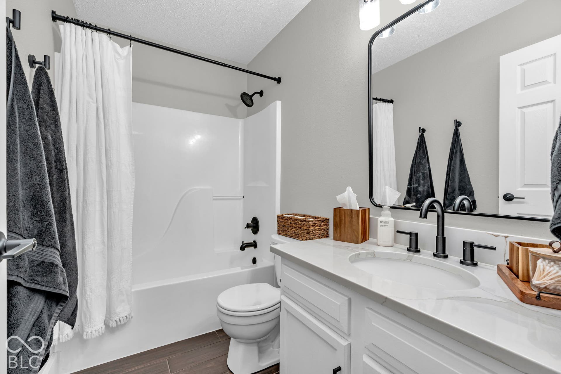 10801 Ravelle Road, Indianapolis, IN 46234