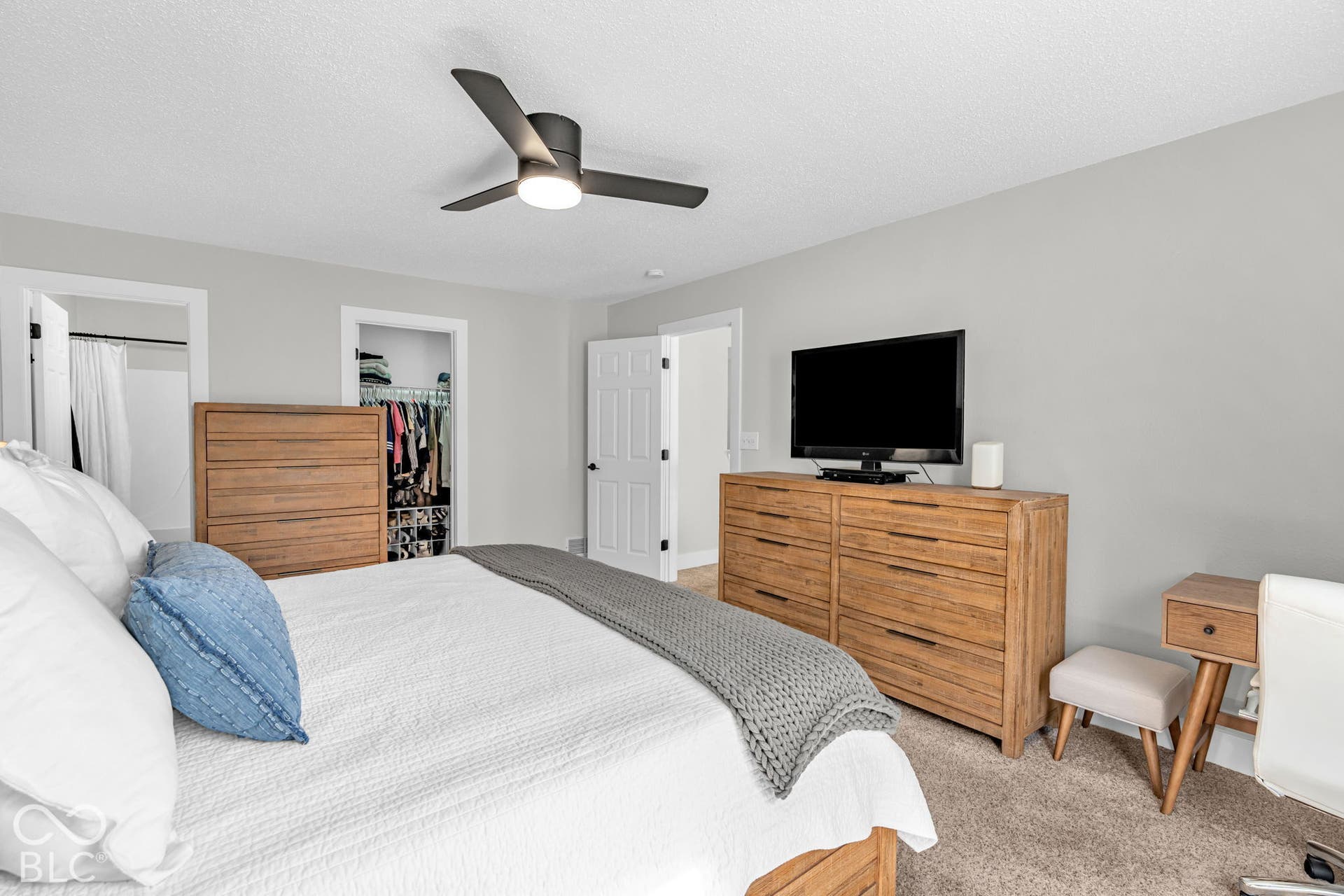10801 Ravelle Road, Indianapolis, IN 46234