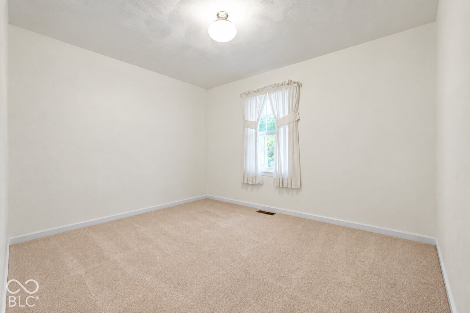 Virtually Altered - Items and furniture removed.