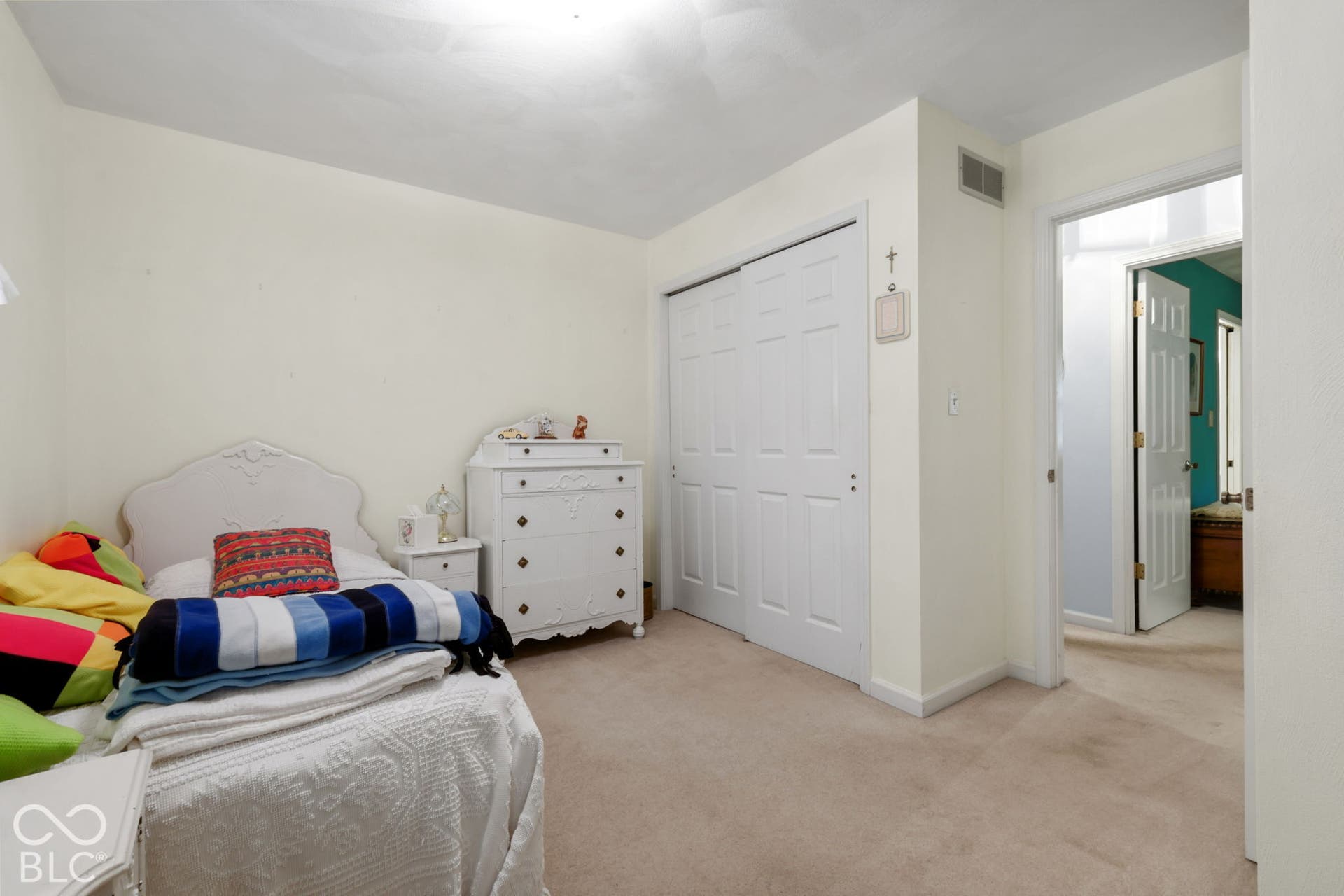 4238 S Carrie Drive, New Palestine, IN 46163