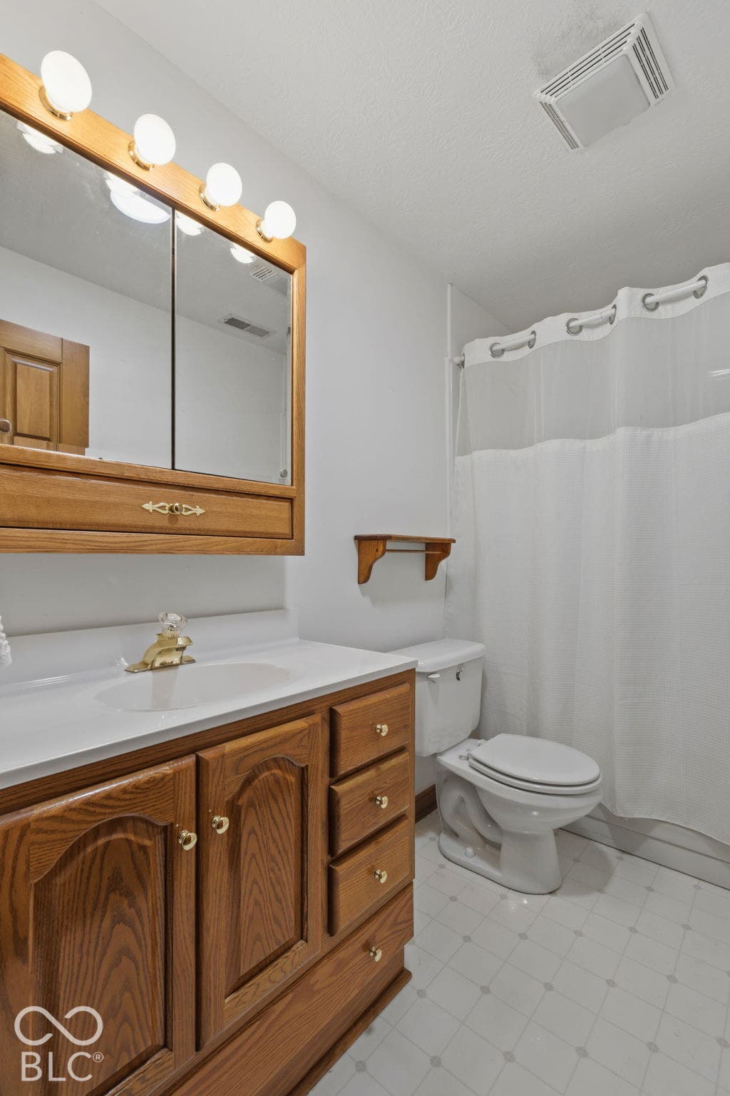 948 Silver Creek Way, Greenwood, IN 46142