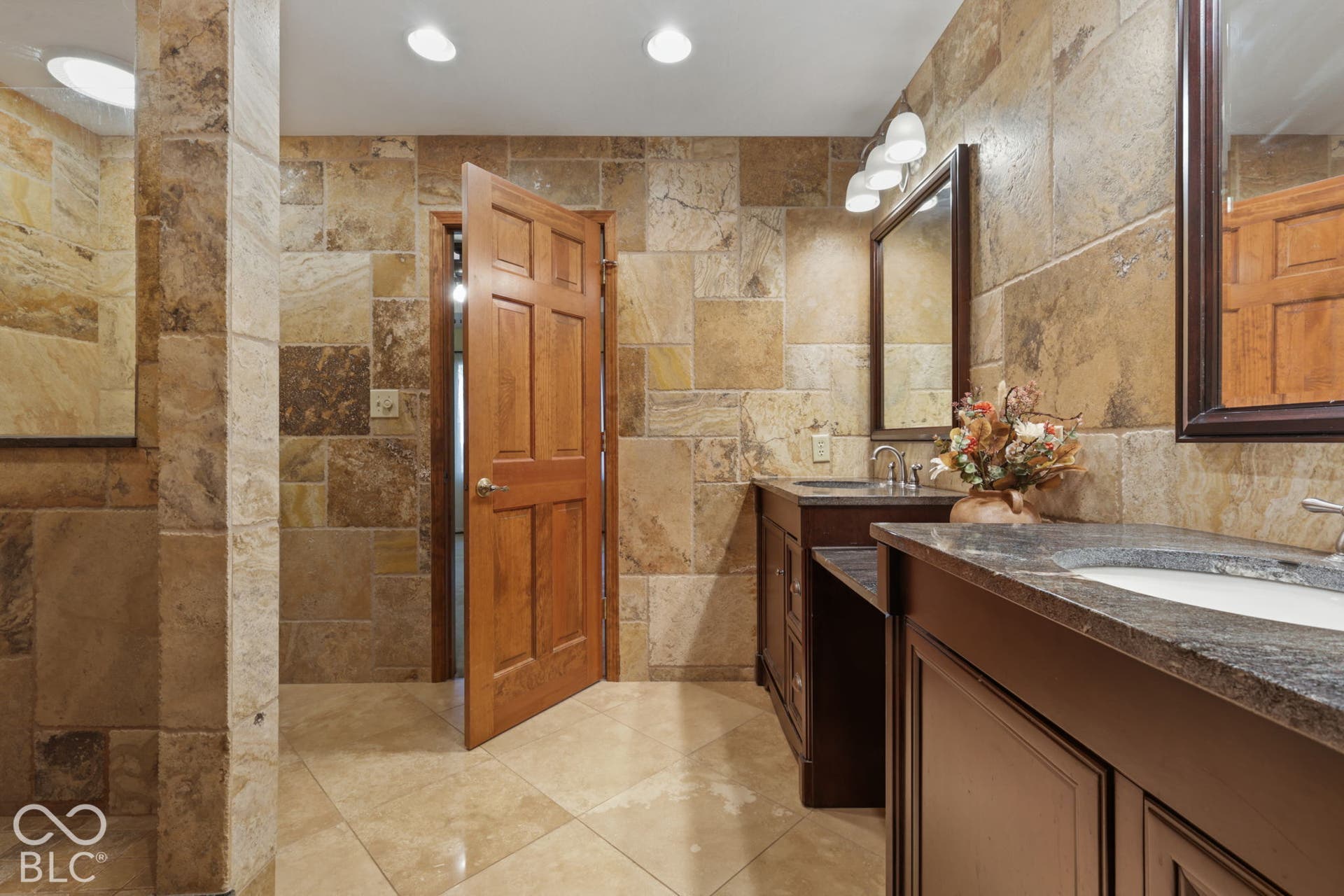 948 Silver Creek Way, Greenwood, IN 46142