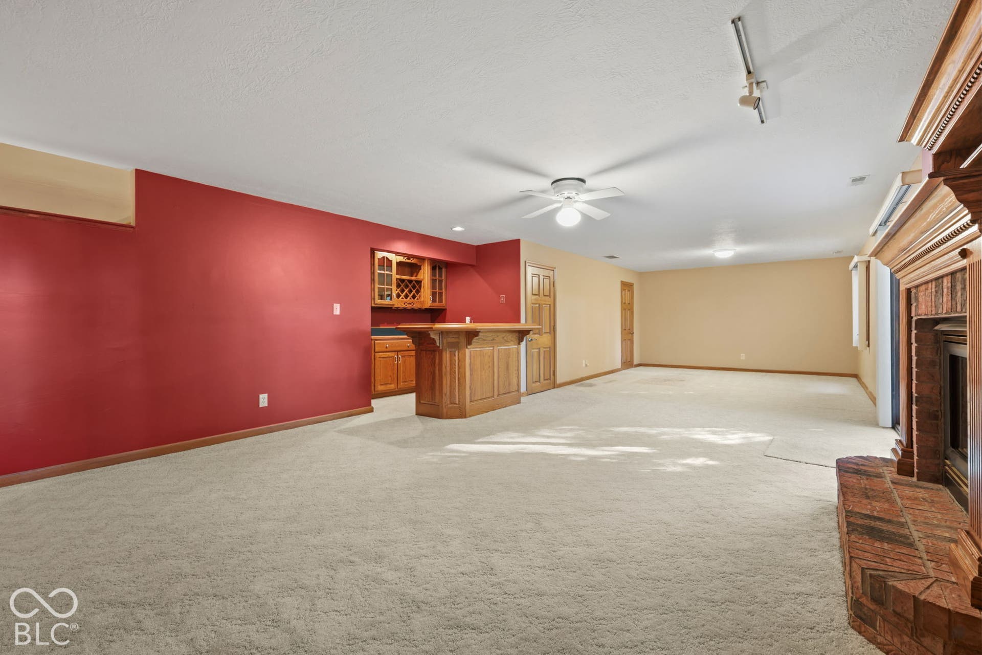 948 Silver Creek Way, Greenwood, IN 46142
