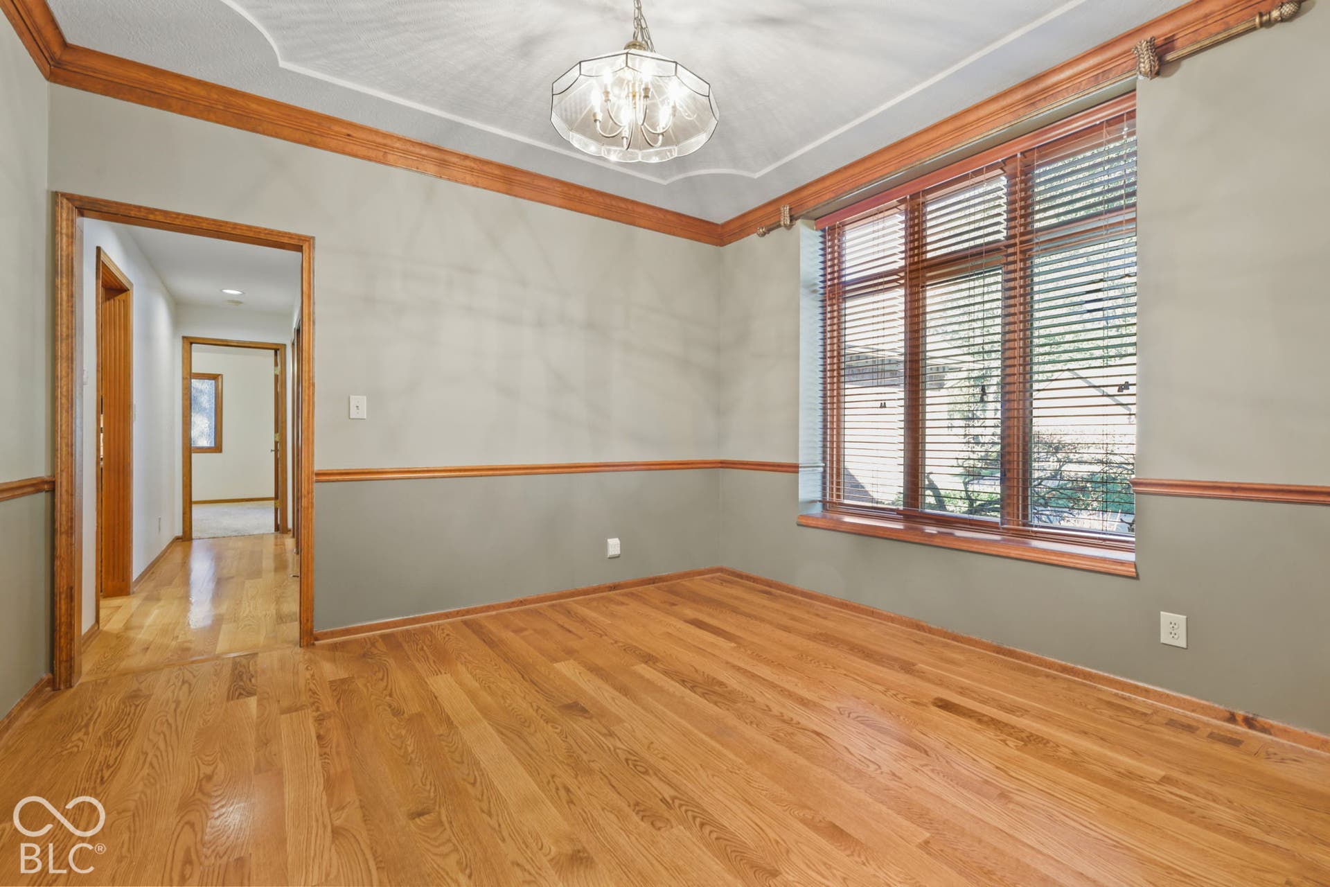 948 Silver Creek Way, Greenwood, IN 46142