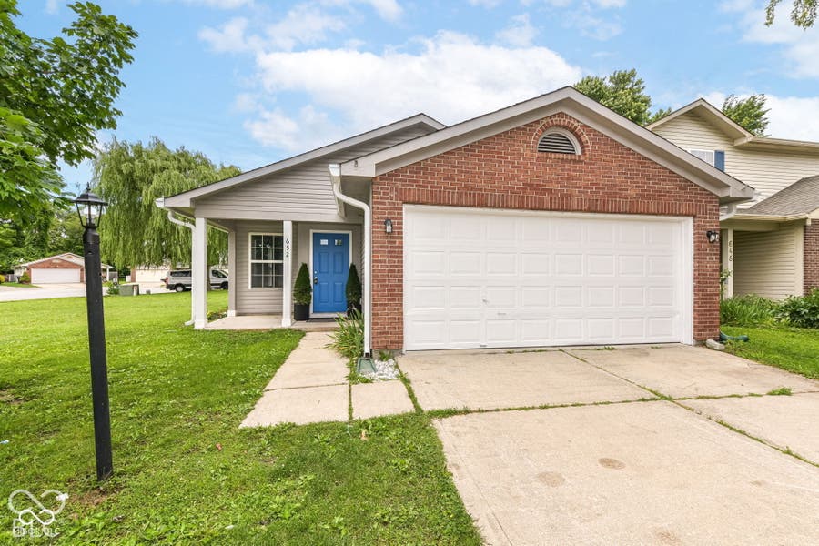 Property photo for 652 Meadows Edge Lane, Indianapolis, IN