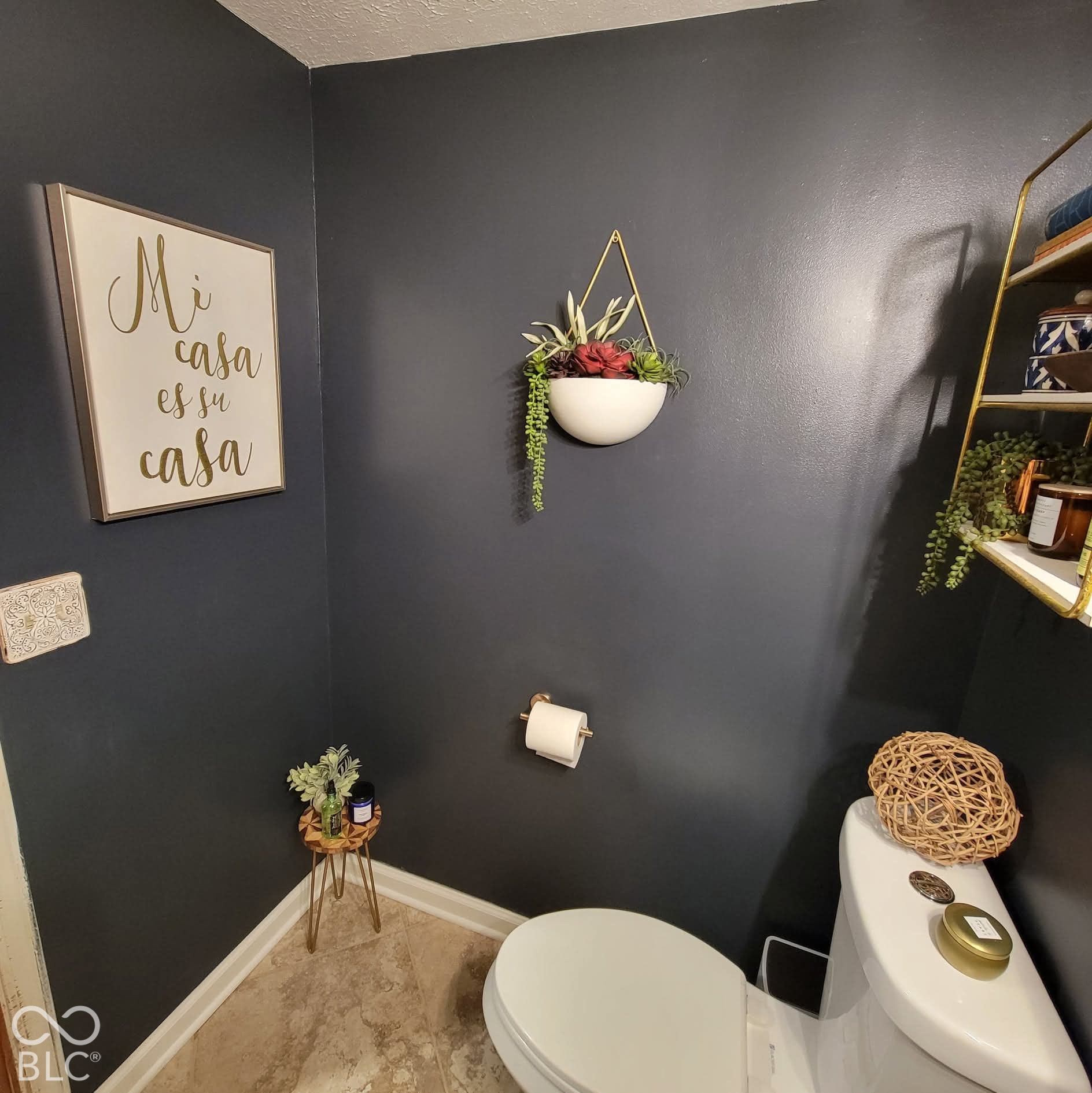 6416 Manchester Drive, Fishers, IN 46038 Powder room