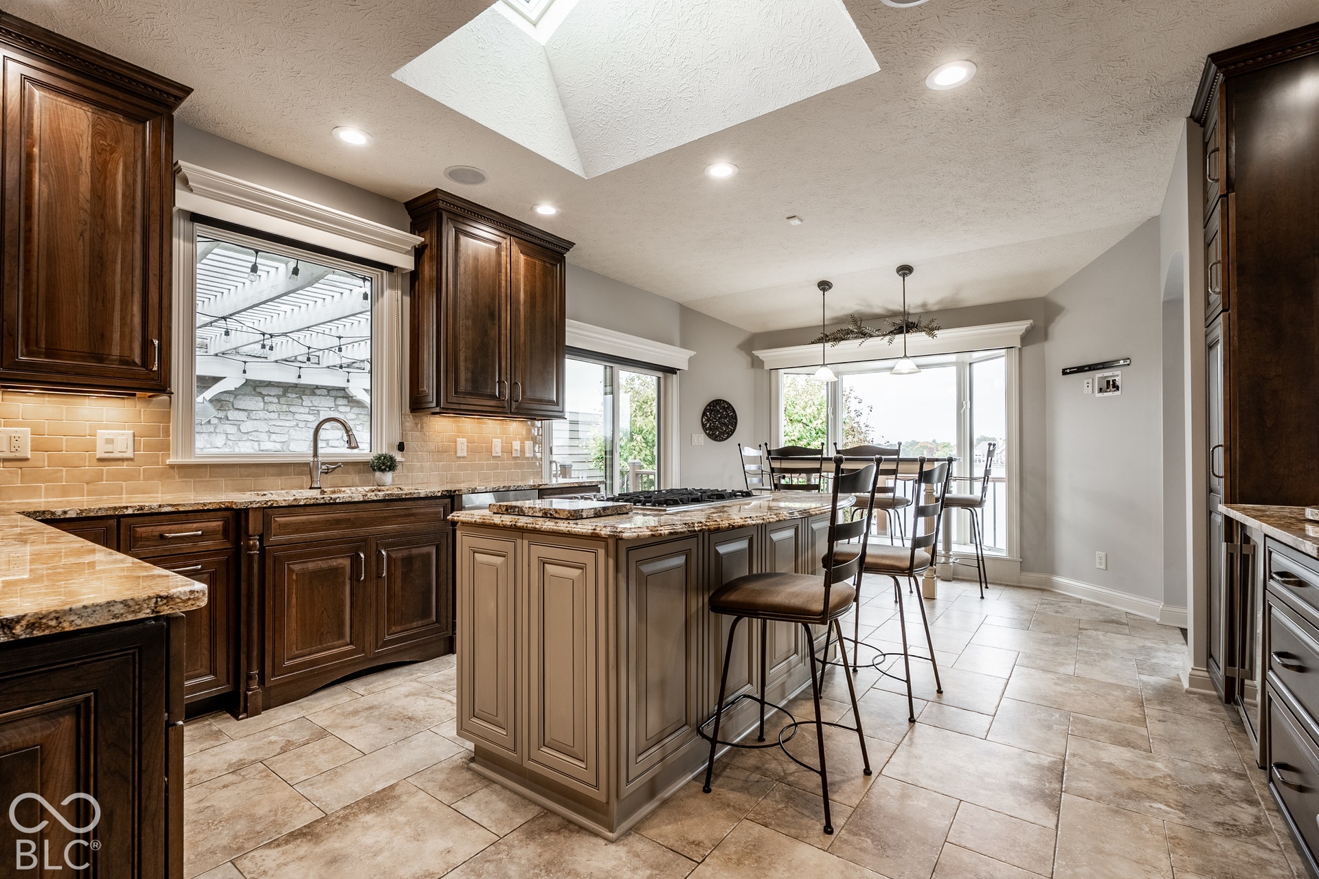 8212 Dean Road, Indianapolis, IN 46240
