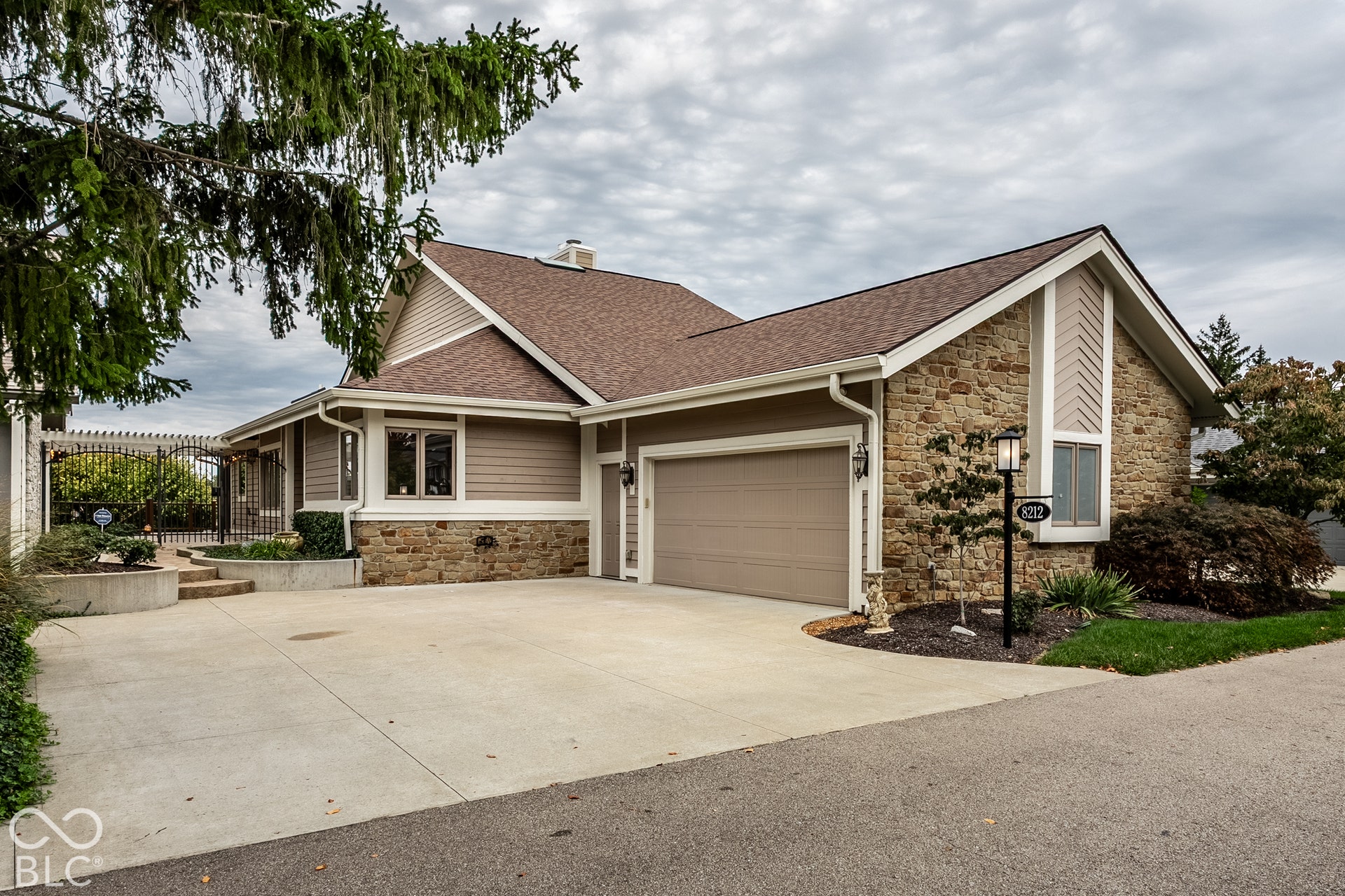 8212 Dean Road, Indianapolis, IN 46240