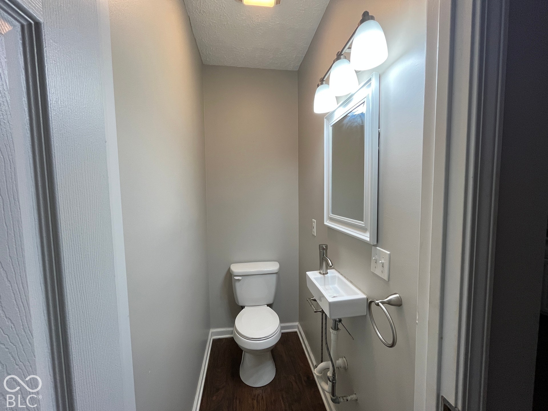 2927 PRIOR TO TENANT OCCUPANCY