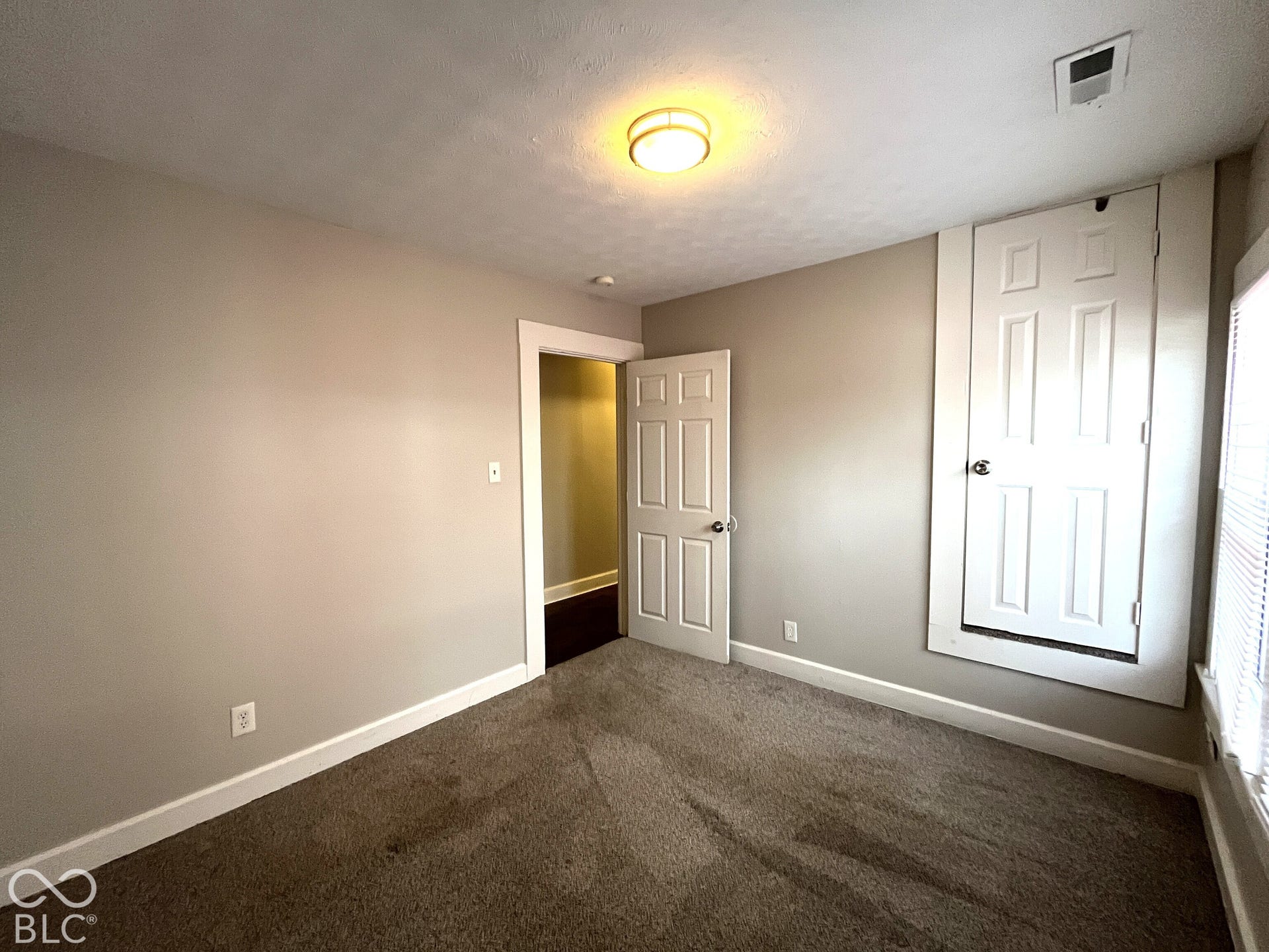 2927 PRIOR TO TENANT OCCUPANCY