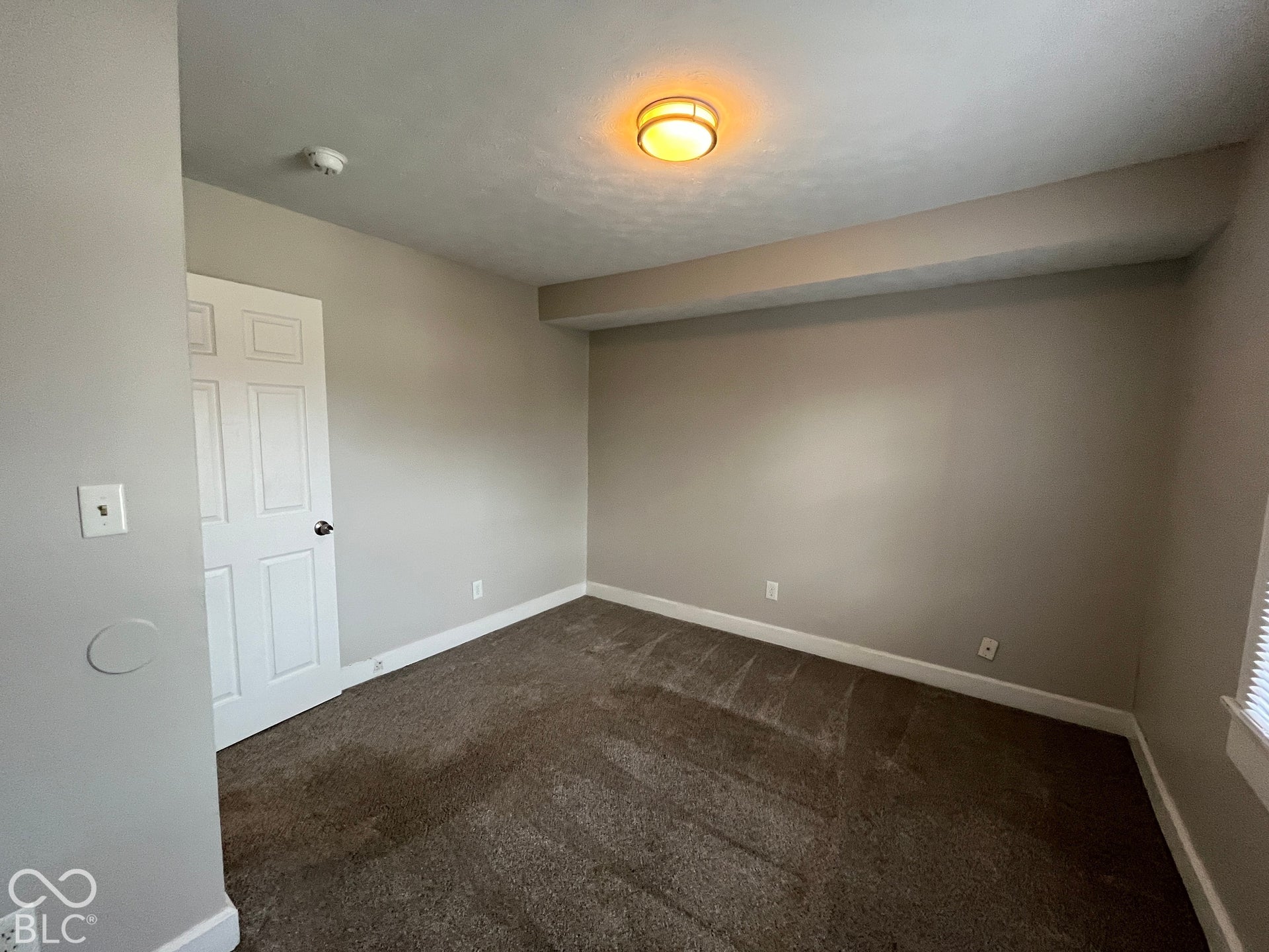2927 PRIOR TO TENANT OCCUPANCY