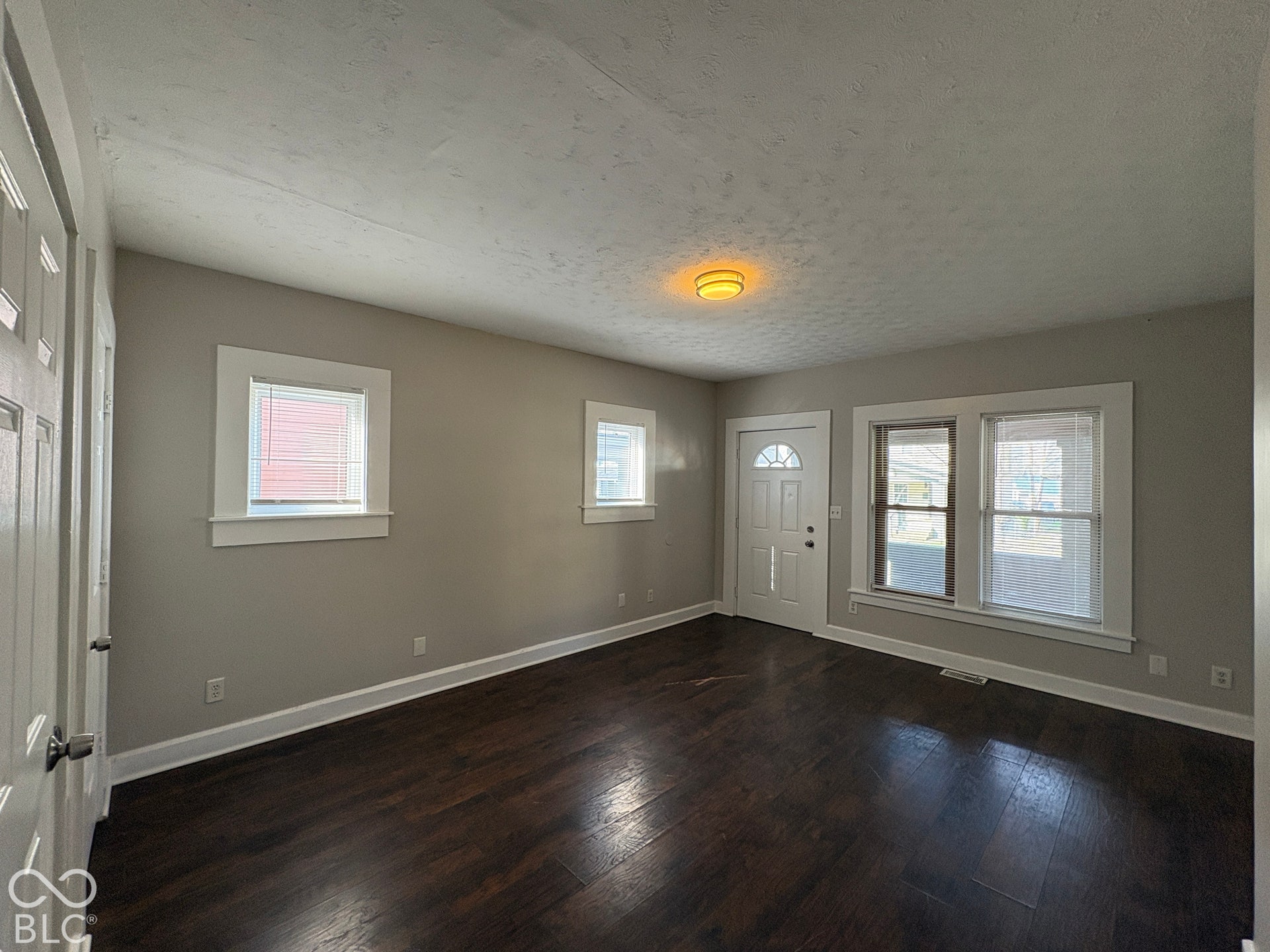 UNIT 2925 PRIOR TO TENANT OCCUPANCY