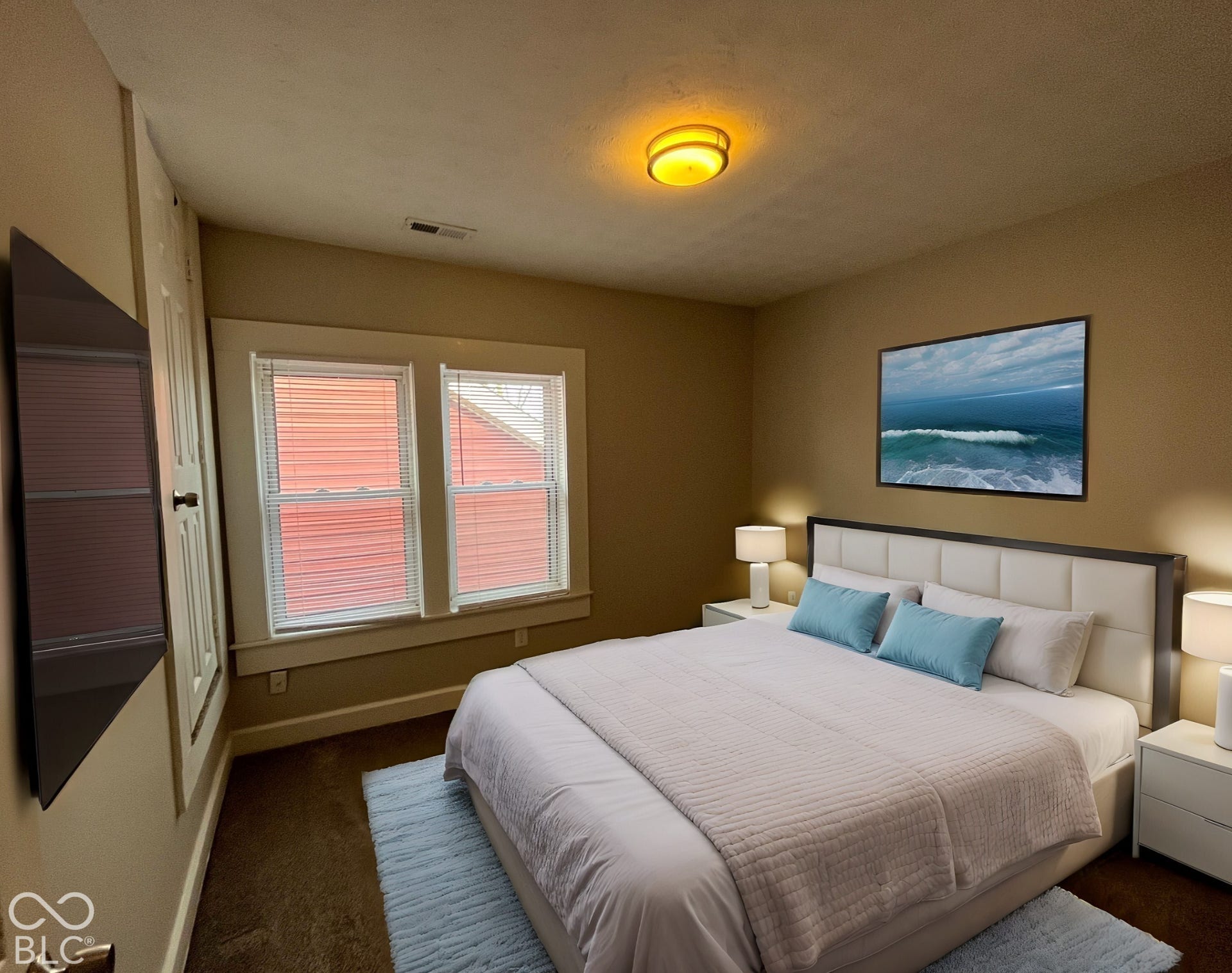Virtually Altered - VIRTUALLY STAGED UNIT 2927 PRIOR TO TENANT OCCUPANCY