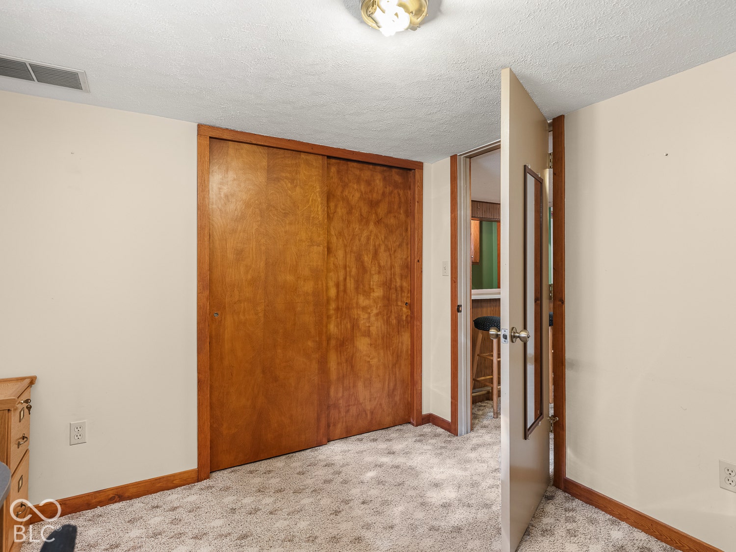 43 N Elizabeth Street, Indianapolis, IN 46219