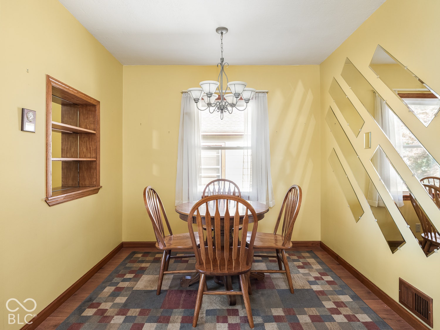 43 N Elizabeth Street, Indianapolis, IN 46219