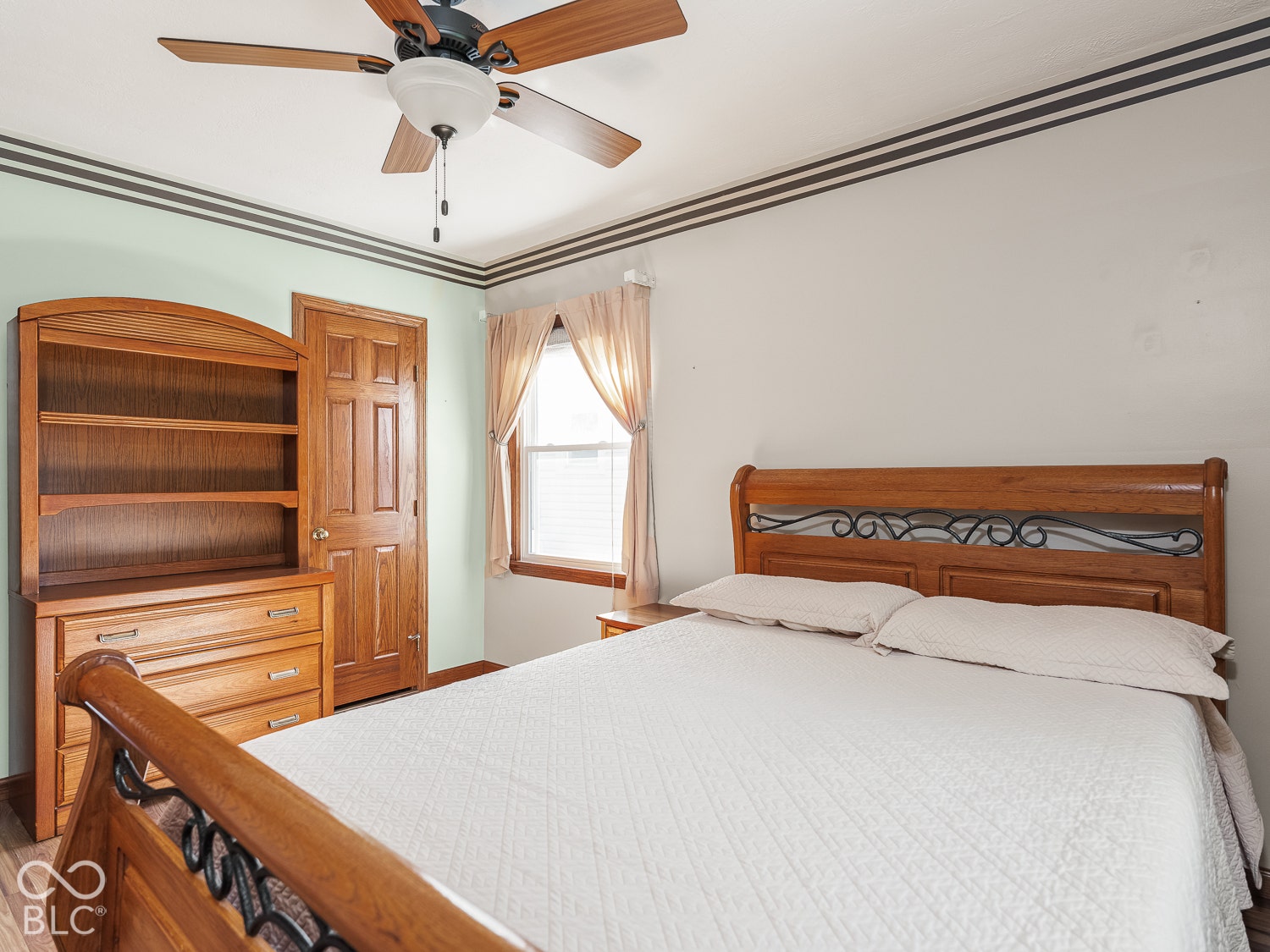 43 N Elizabeth Street, Indianapolis, IN 46219