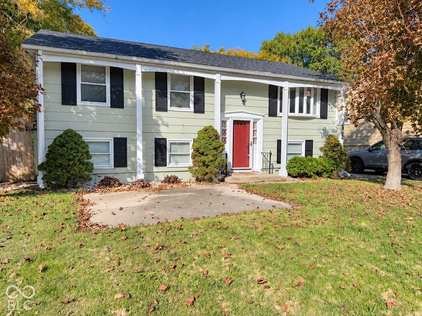 FRONT EXTERIOR