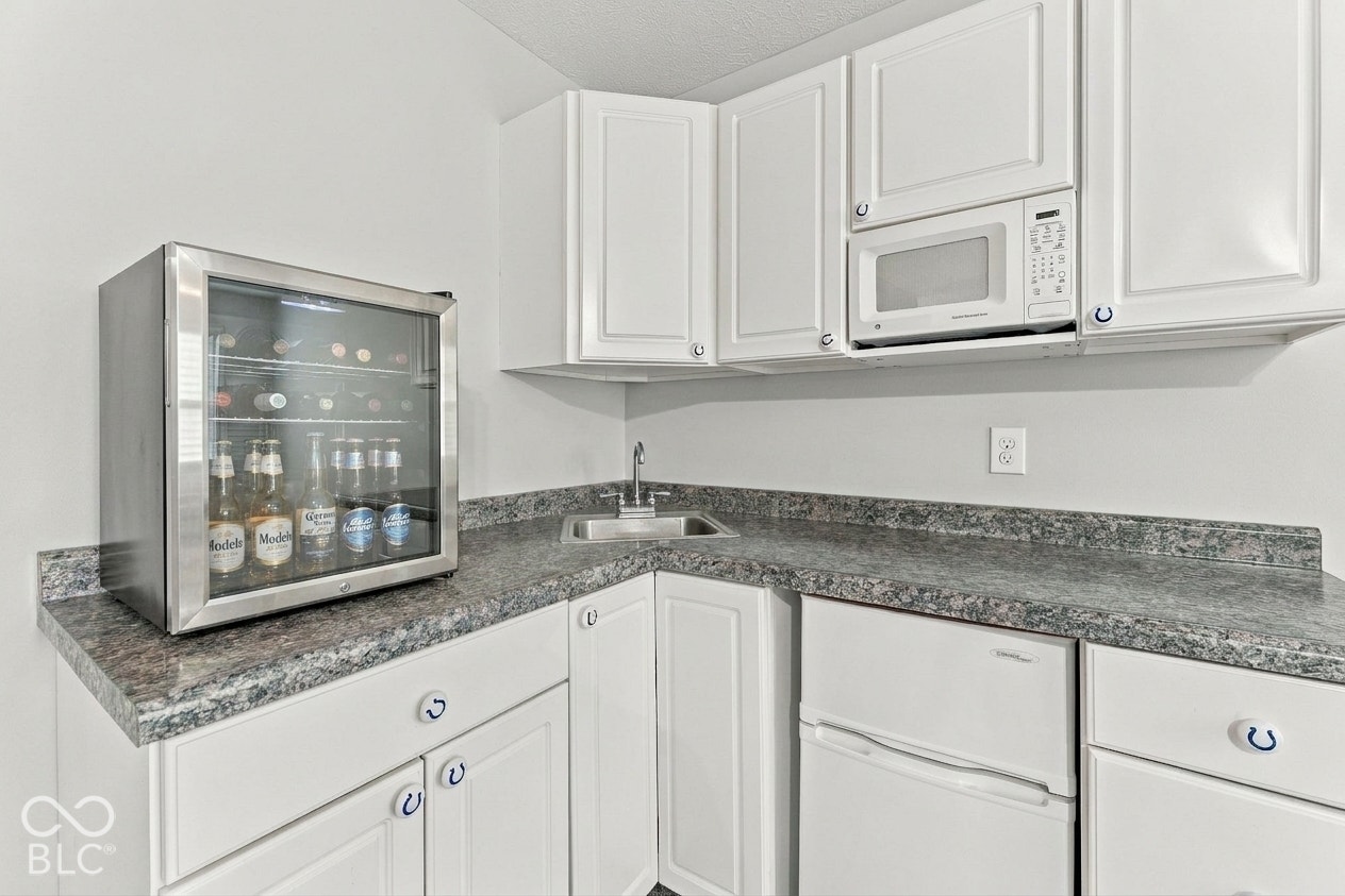 Virtually Altered - Family Room - Upper Level