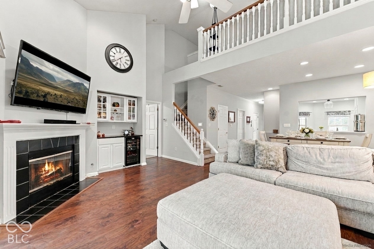 Virtually Altered - Great Room - Main Level