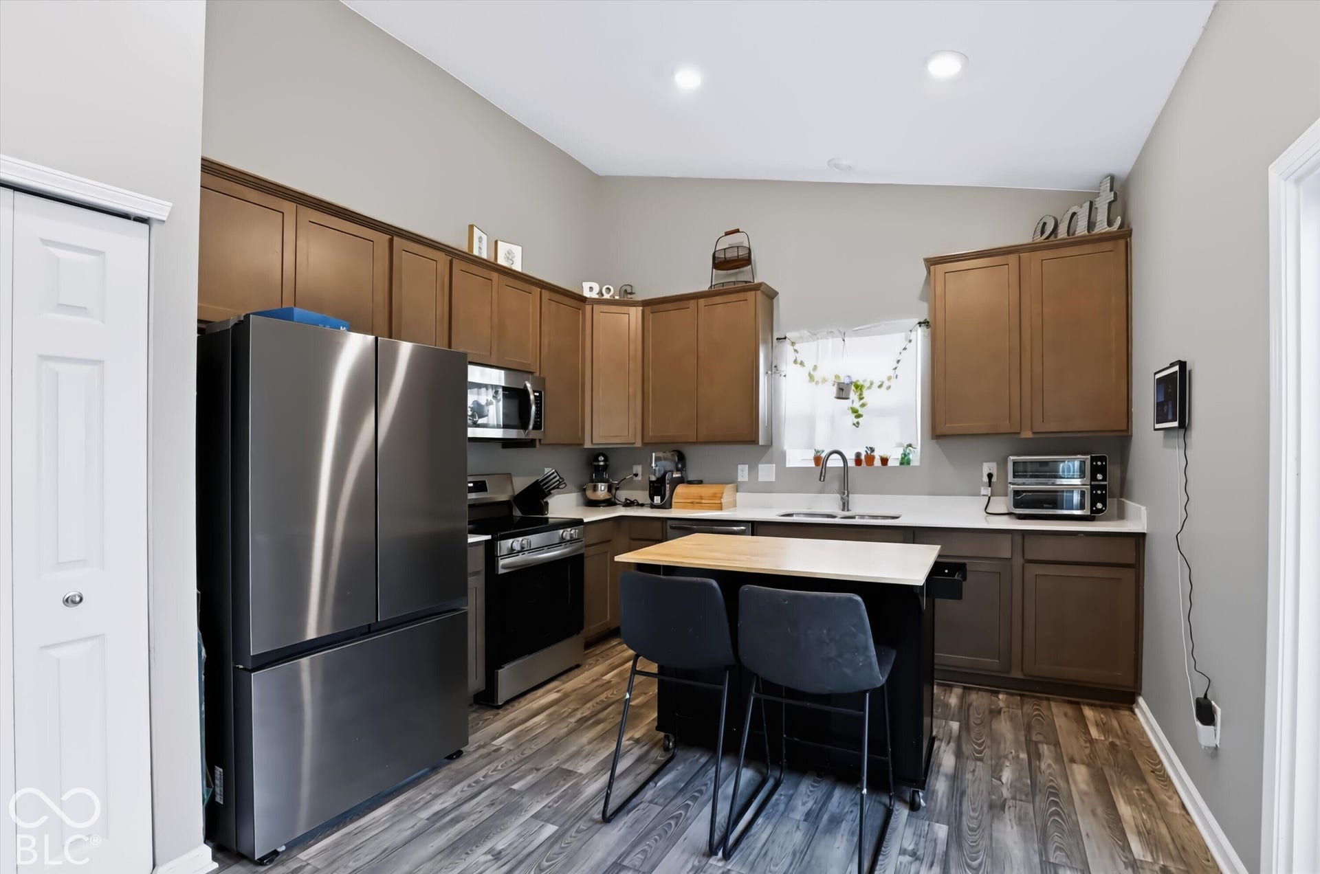 10043 Caprock Canyon Drive, Indianapolis, IN 46229