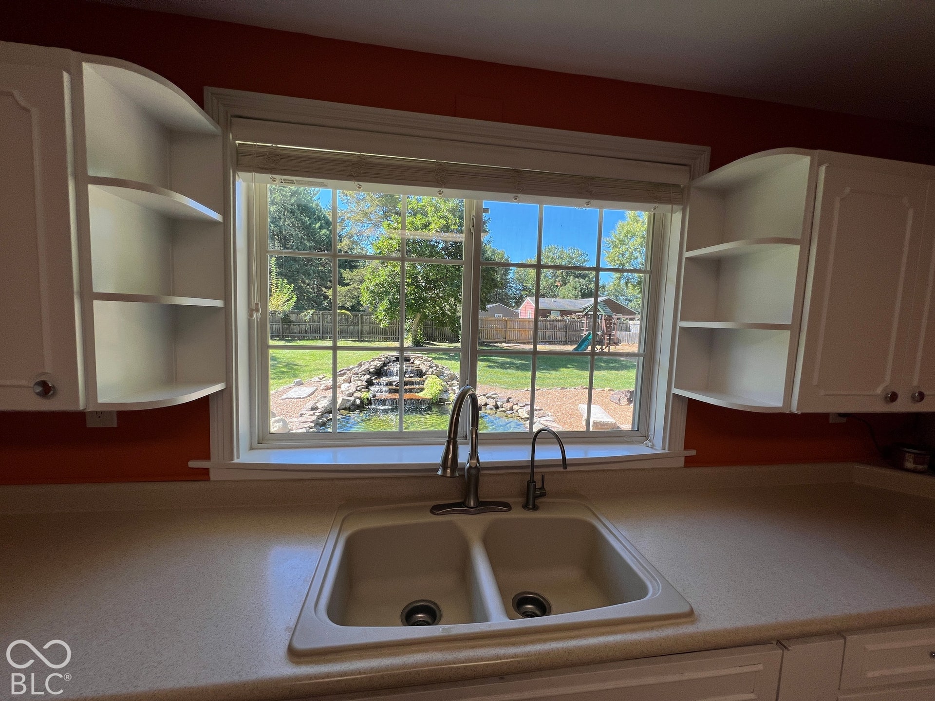 1358 N Ridgeview Drive, Indianapolis, IN 46219